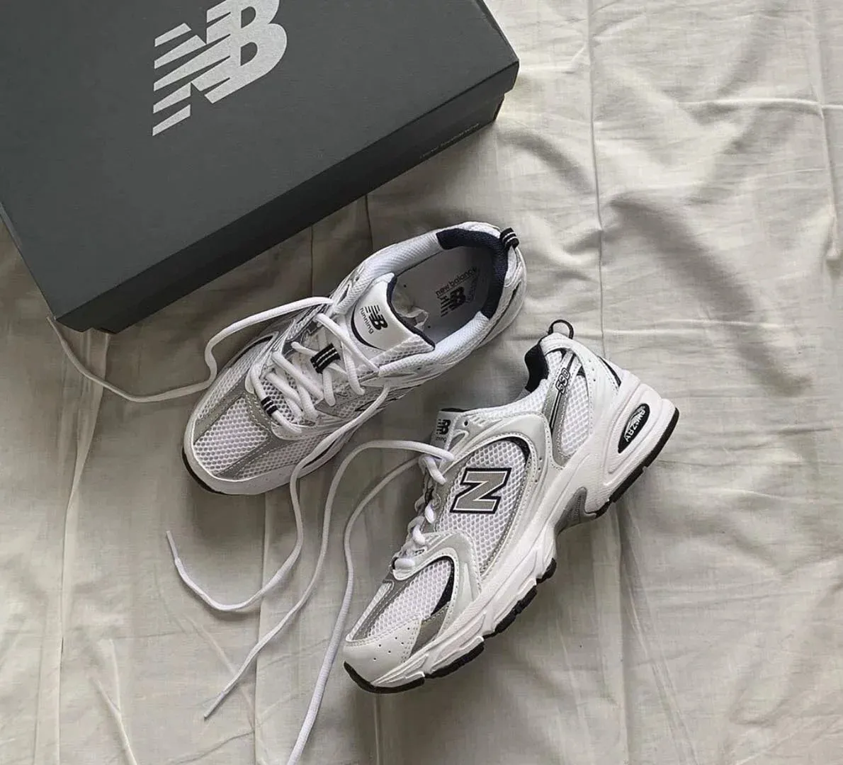 NEW BALANCE 530 | WHITE SILVER New Balance 574 Women Grey