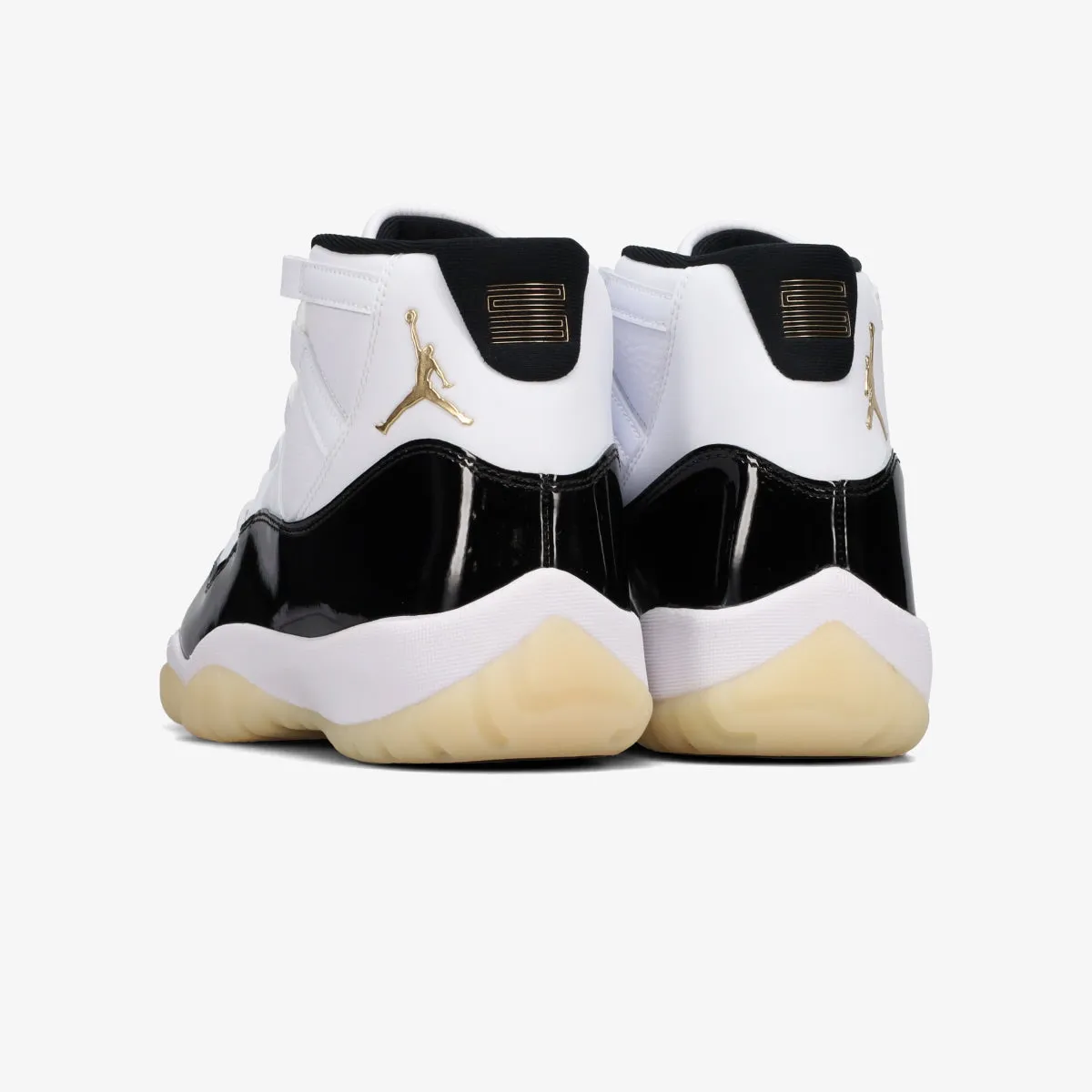 NIKE AIR JORDAN 11 RETRO Sneakers And Tights