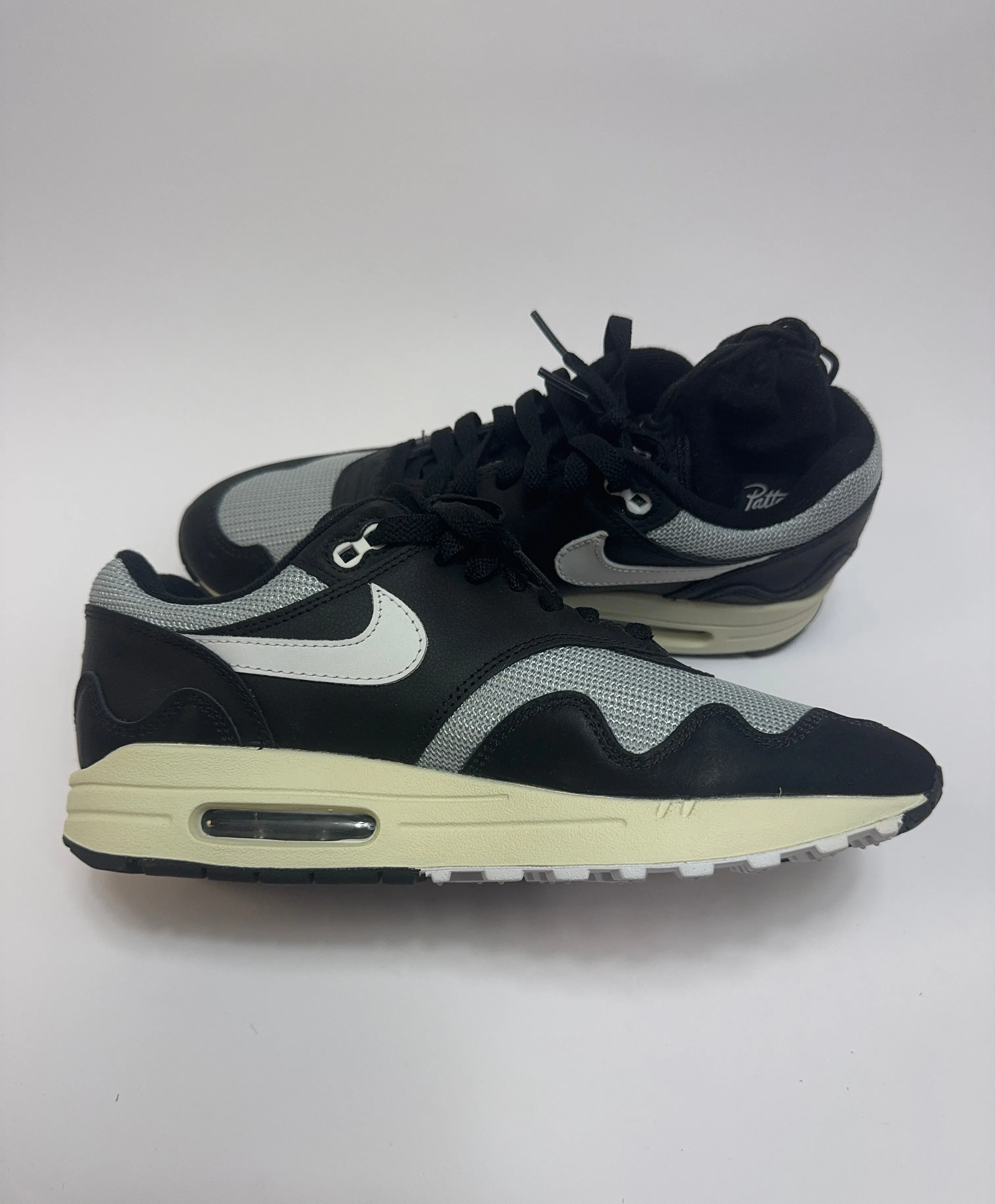 Nike Soccer Indoor Turf Shoes Nike Air Max 1 x Patta Waves "Black"
