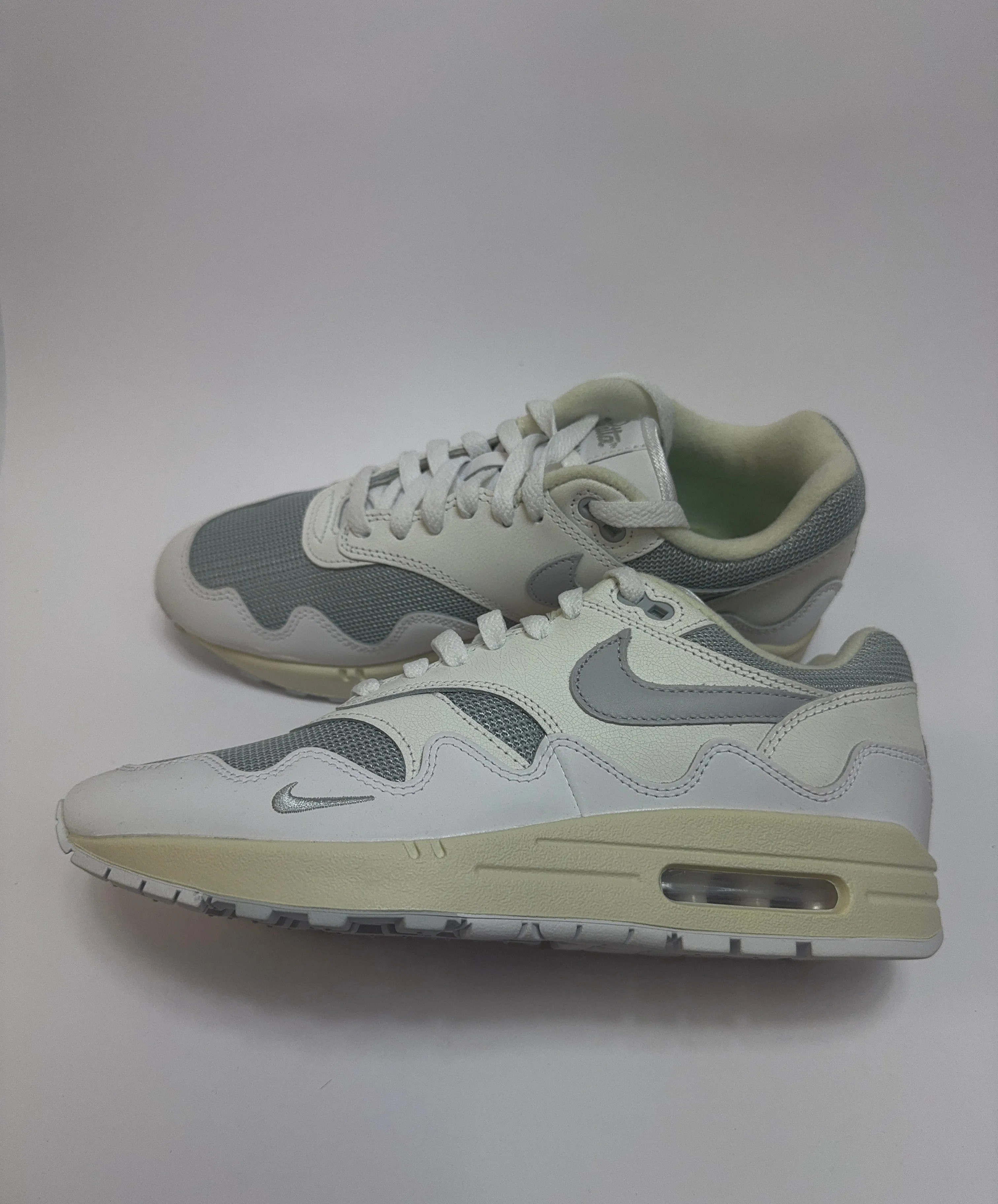 Nike Air Max 1 x Patta Waves "White" Nike Custom Shoe
