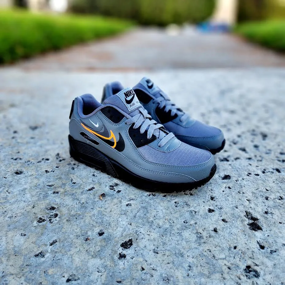 Nike Air Max 90 Next Nature Nike Wide Fit Shoes