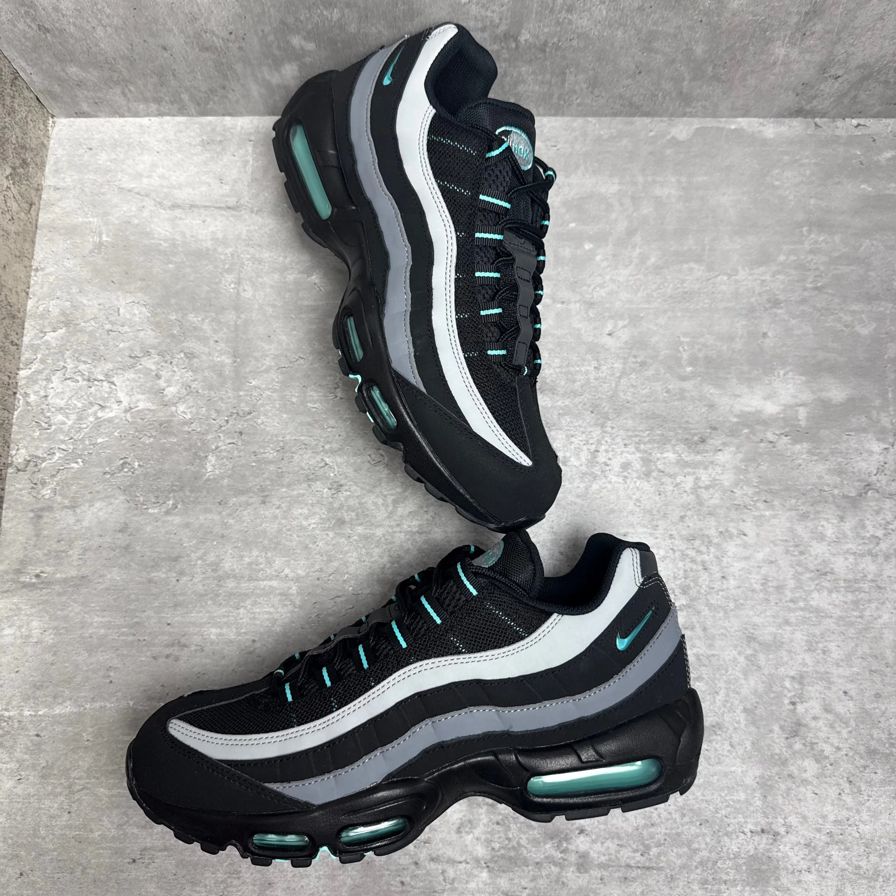 Nike Airmax 95 Aurora Green Nike Casual Athletic Shoes