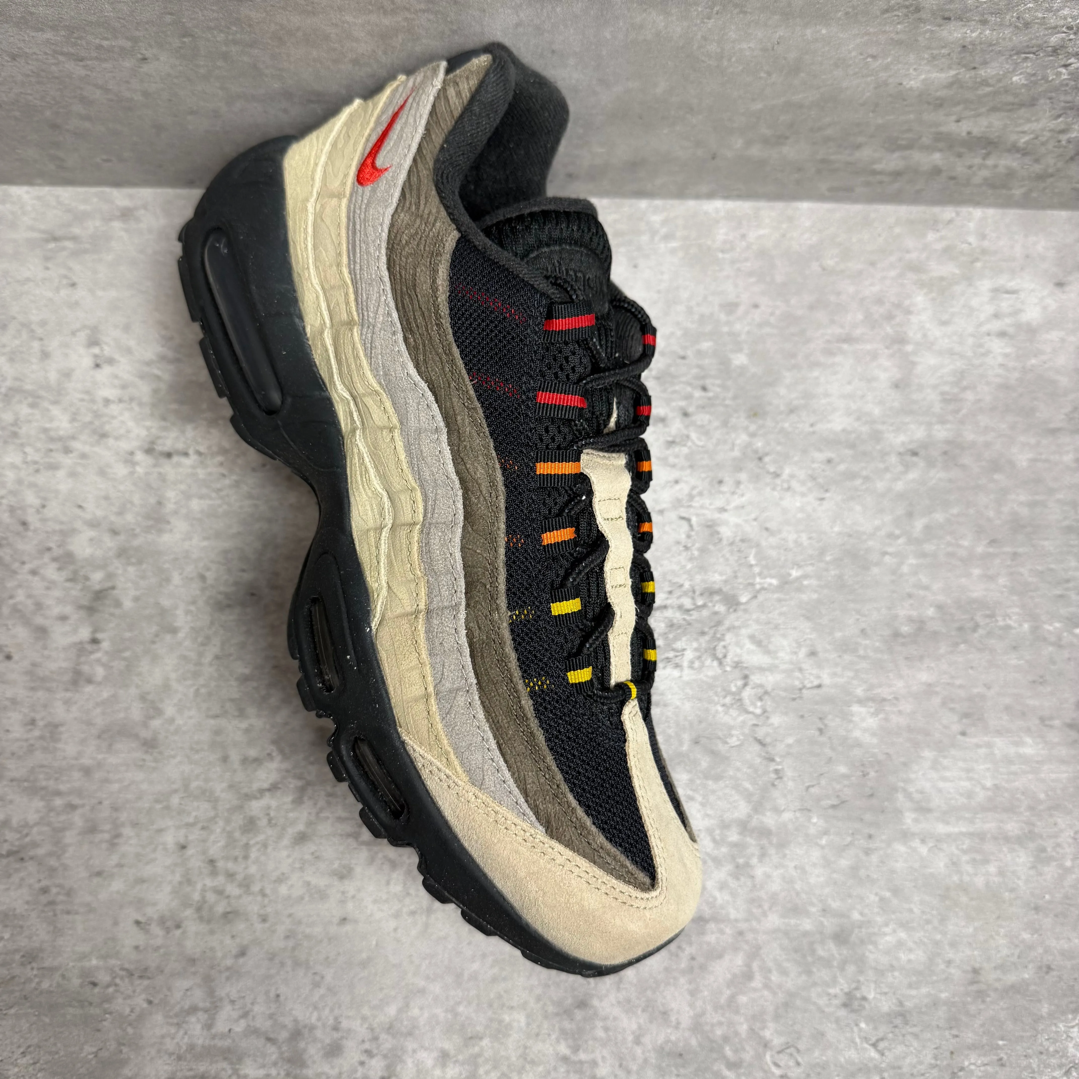 Nike Shoes Panda Dunks Nike Airmax 95 Topographic