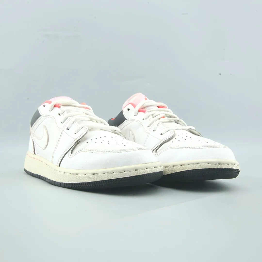 NIKE JORDAN 1 LOW Walking Sneakers With Arch Support