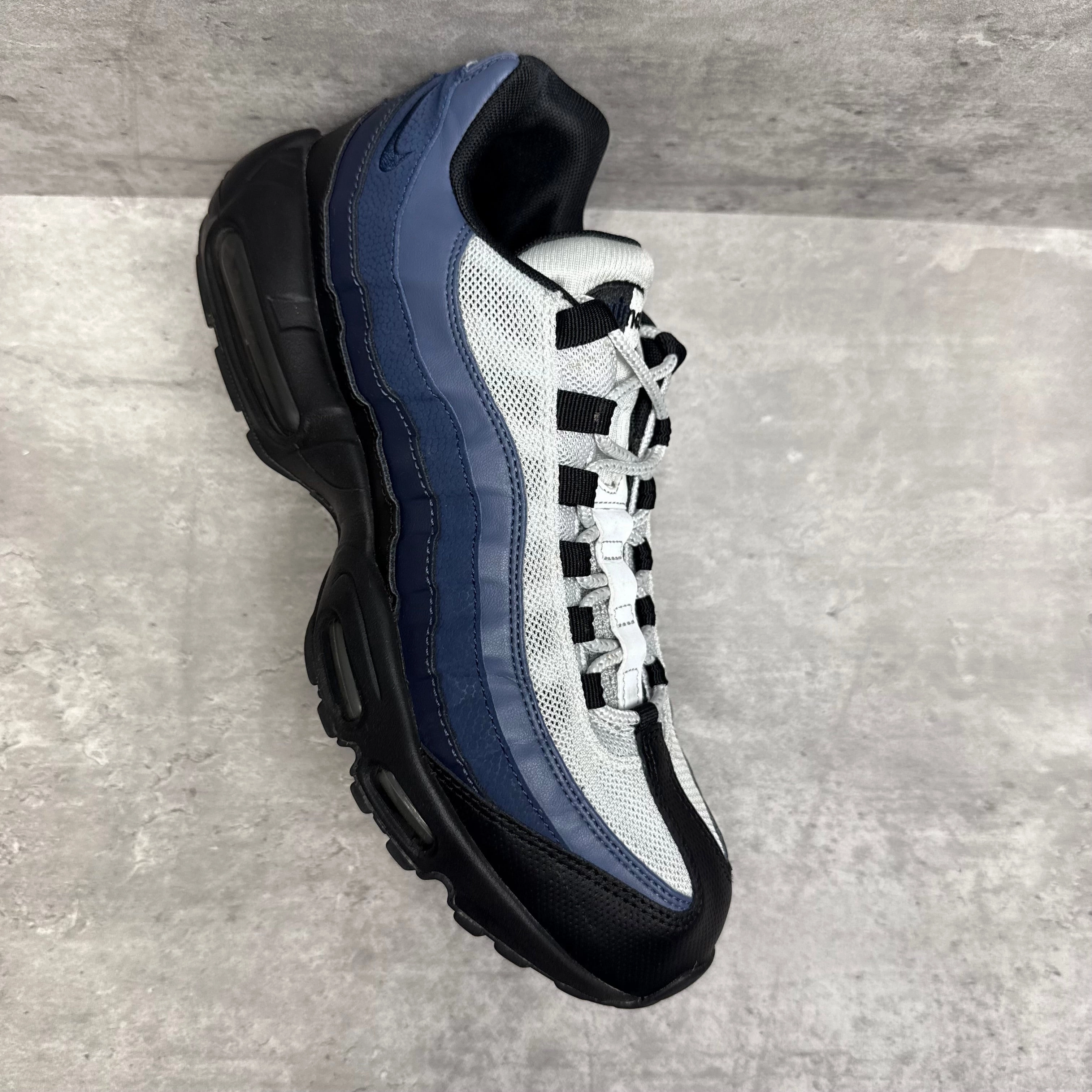 Nike High Heel Gym Shoes Nike Airmax 95 Essential Navy