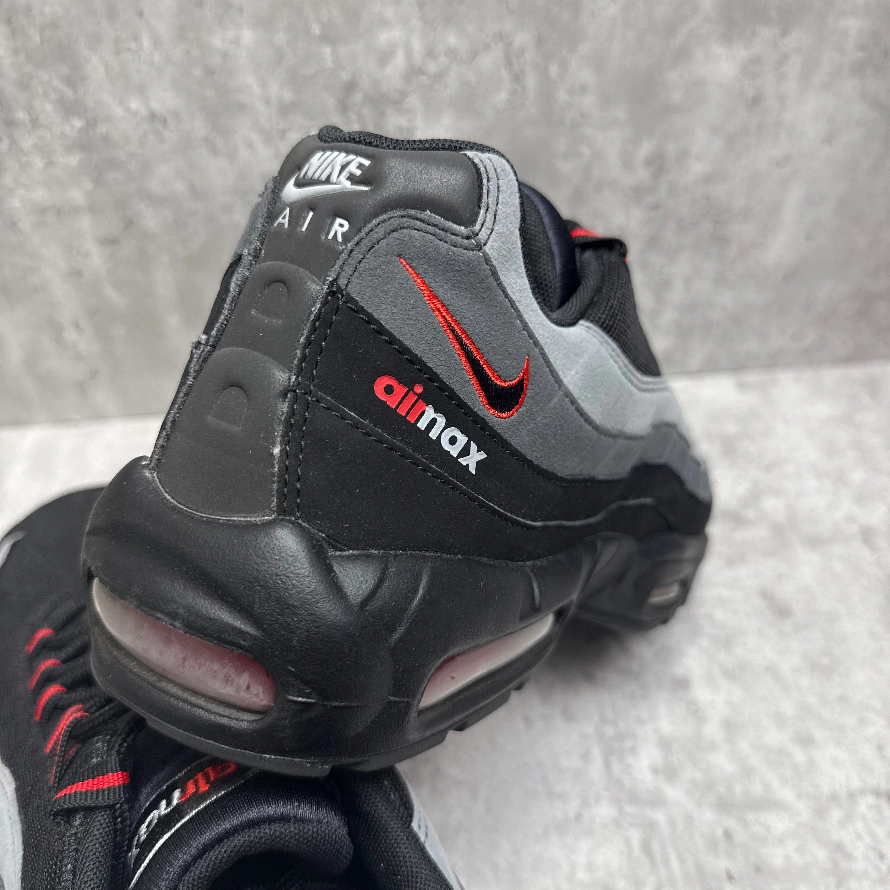 Nike Airmax 95 Retro Logo Chilli Nike Strap Shoes