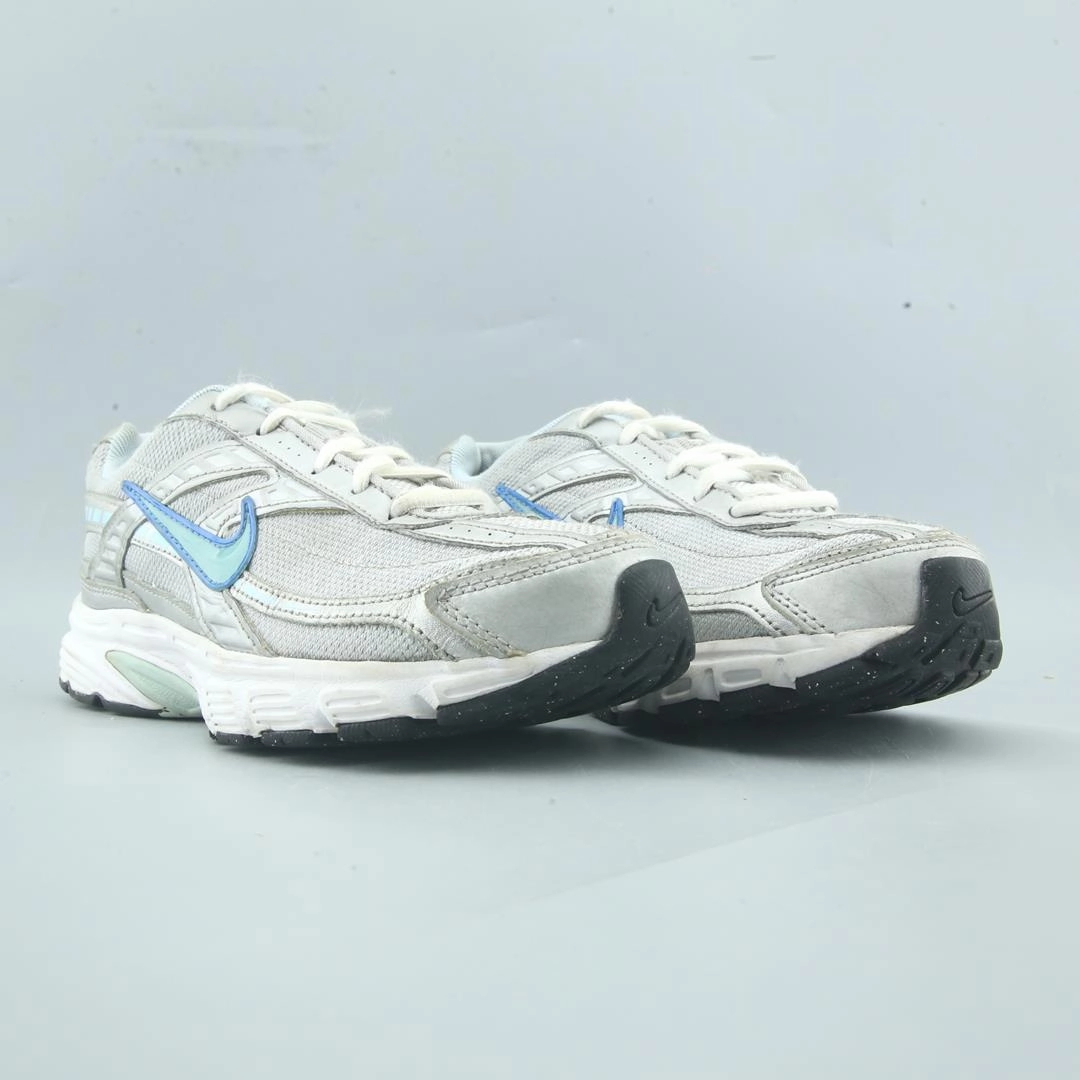 Nike Shoes For Track NIKE  INITIATOR