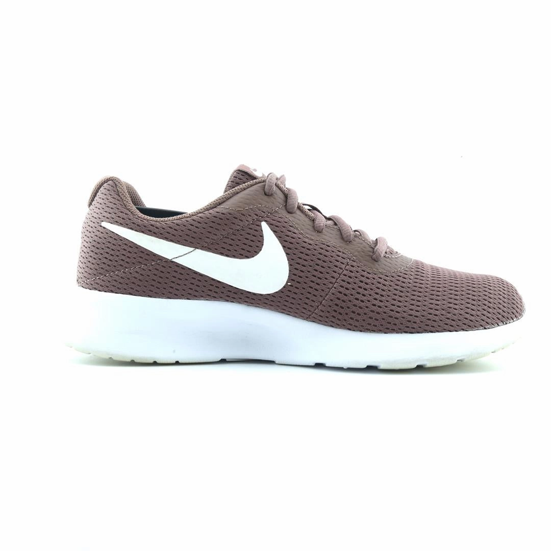 NIKE TANJUN Georgia Bulldog Nike Shoes