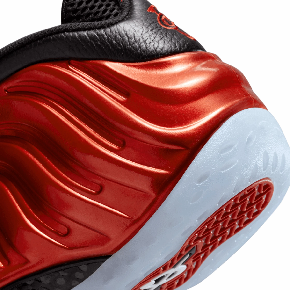 Air Foamposite 1 'Metallic Red' Nike Sprinting Shoes
