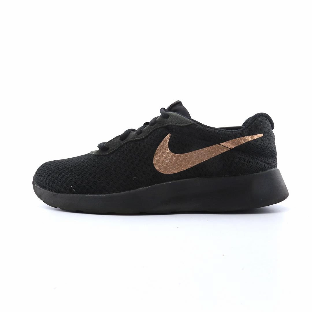 Nike Phoenix Waffle Shoes NIKE TANJUN