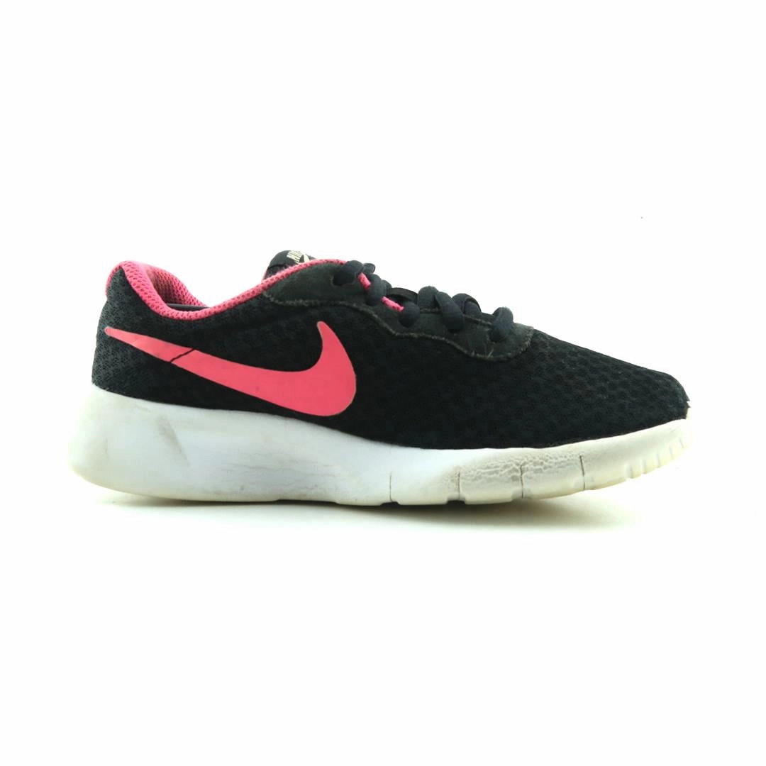 NIKE TANJUN Nike Full Force Lo Shoes
