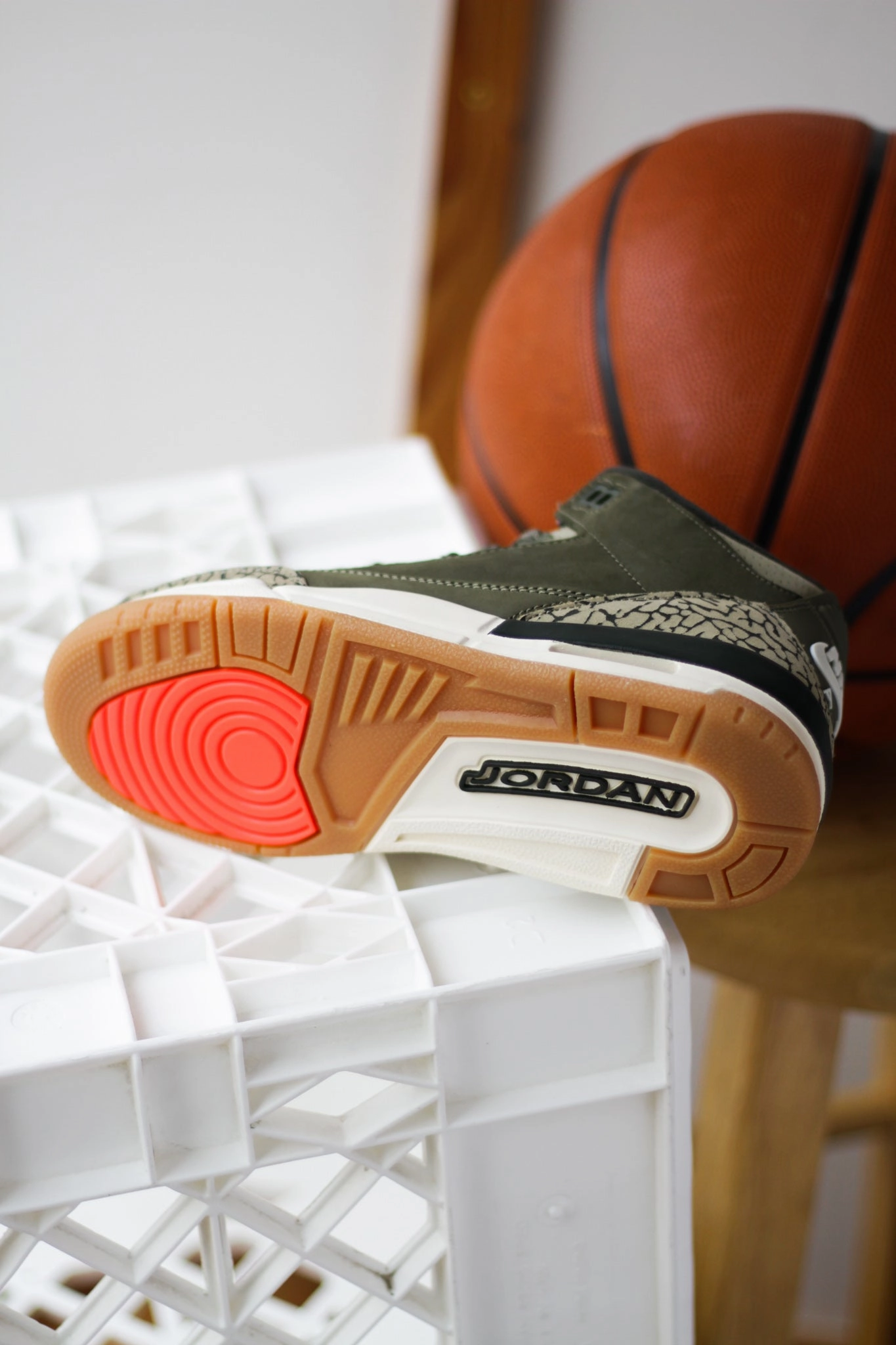 AIR JORDAN 3 RETRO (GS) "MEDIUM OLIVE/SEQUOIA-NEUTRAL OLIVE-SAIL" Sneakers Size 6.5