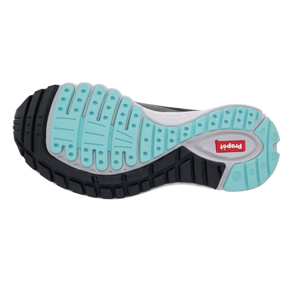 One Evolve Walking Shoes