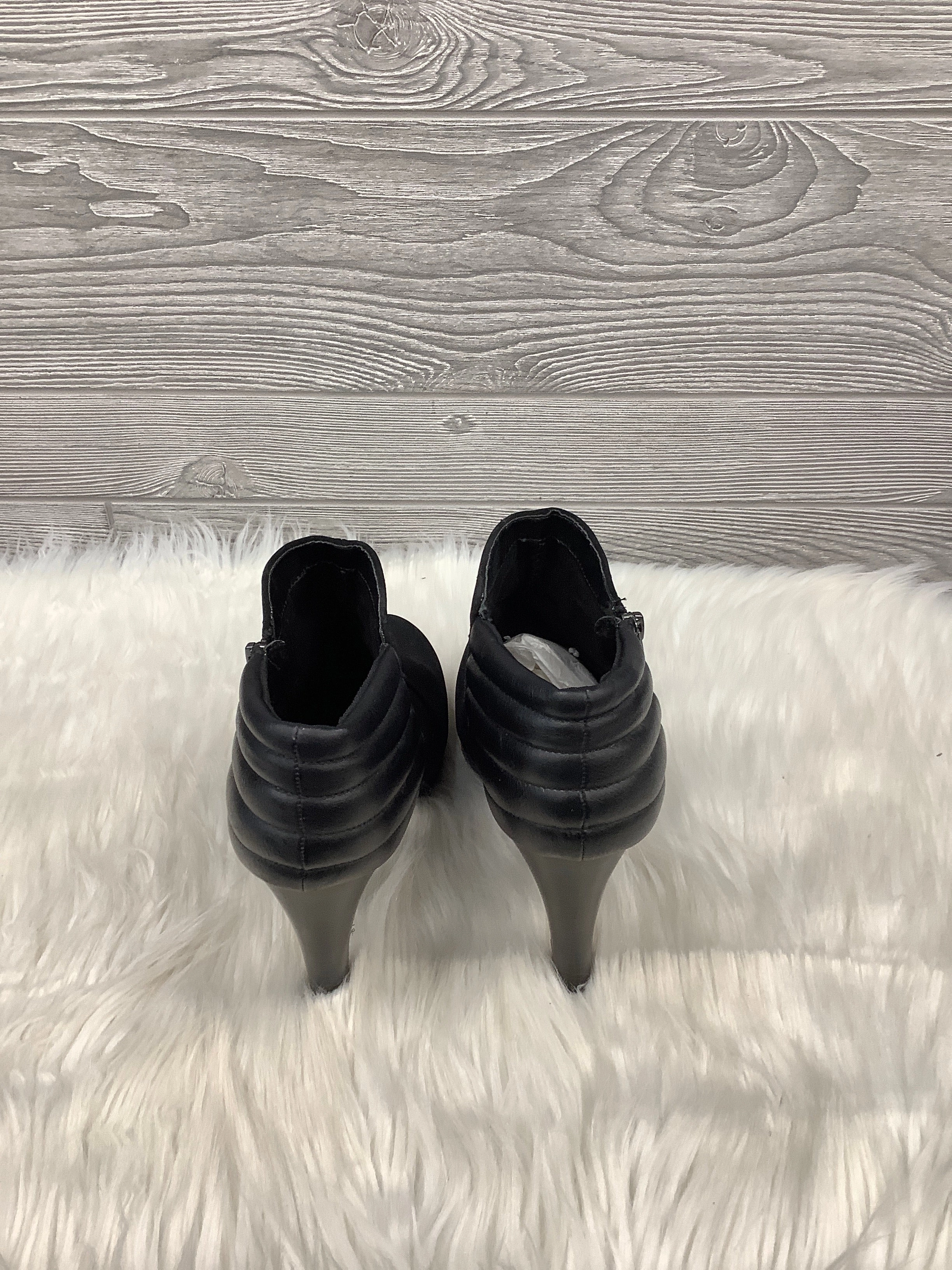 Fringe Ankle Boots Boots Ankle Heels By Unlisted In Black, Size: 9