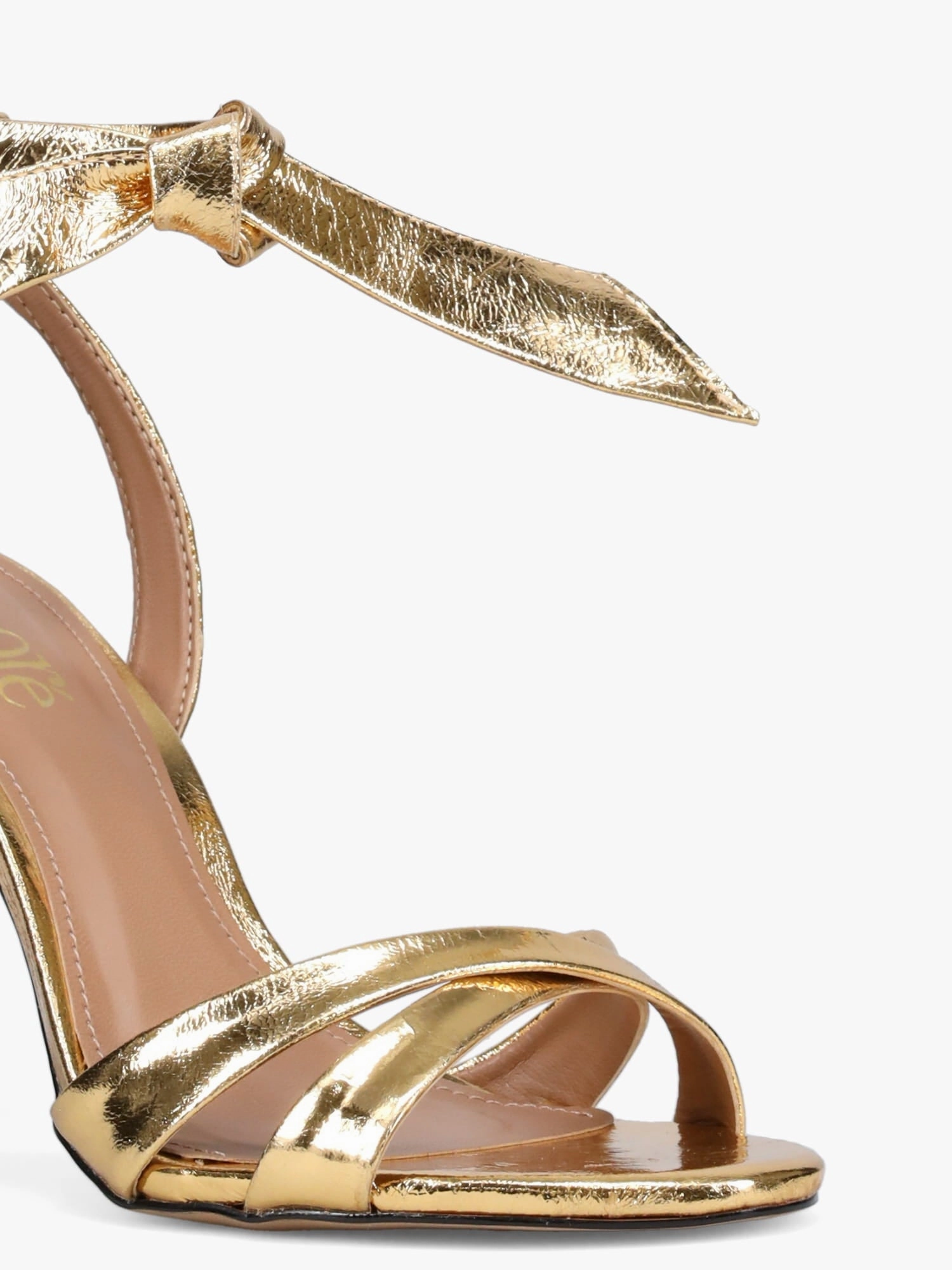 Ferrari Casual Shoes Delyse Gold Metal Bala