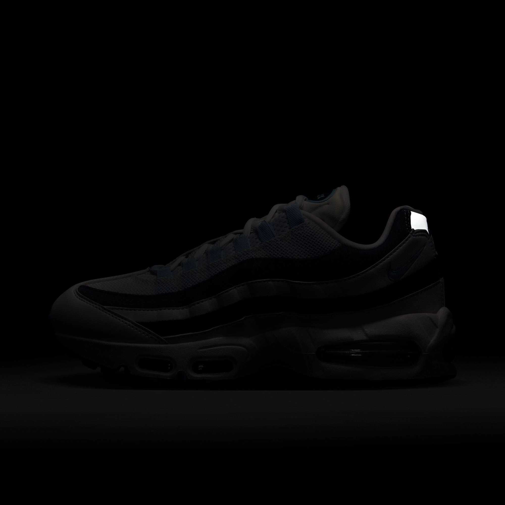 Walking Shoes Nike Nike Air Max 95 Women's Shoes Color: White/celestine Blue-world Indigo IB6396-103