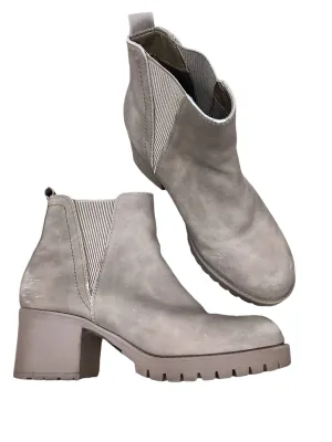 Boots Ankle Heels By Mia In Beige, Size: 7.5 J Crew Hiking Boots