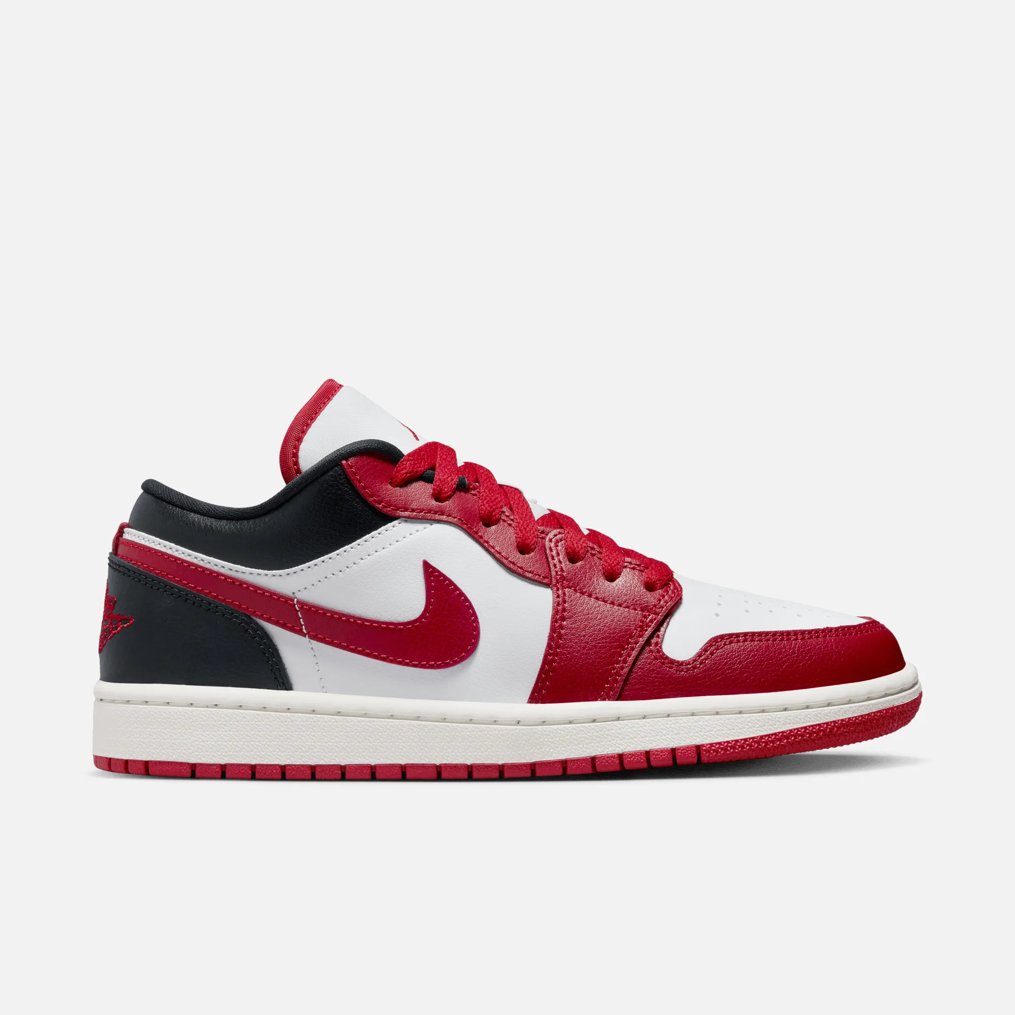 Cleaning Sneakers Baking Soda Air Jordan 1 Women's Low Reverse Black Toe