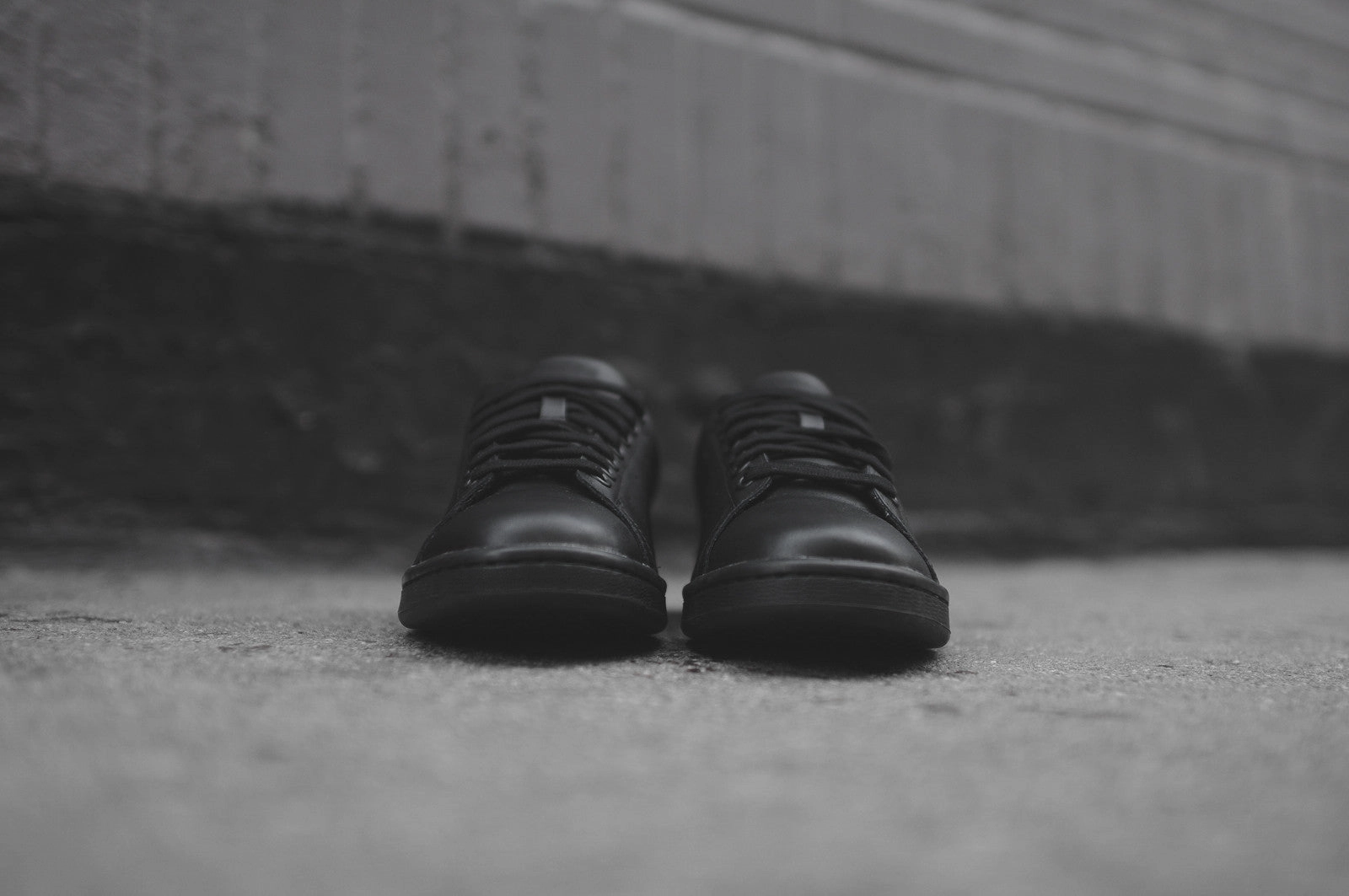 Cream Adidas Shoes adidas Originals Stan Smith - Triple Black