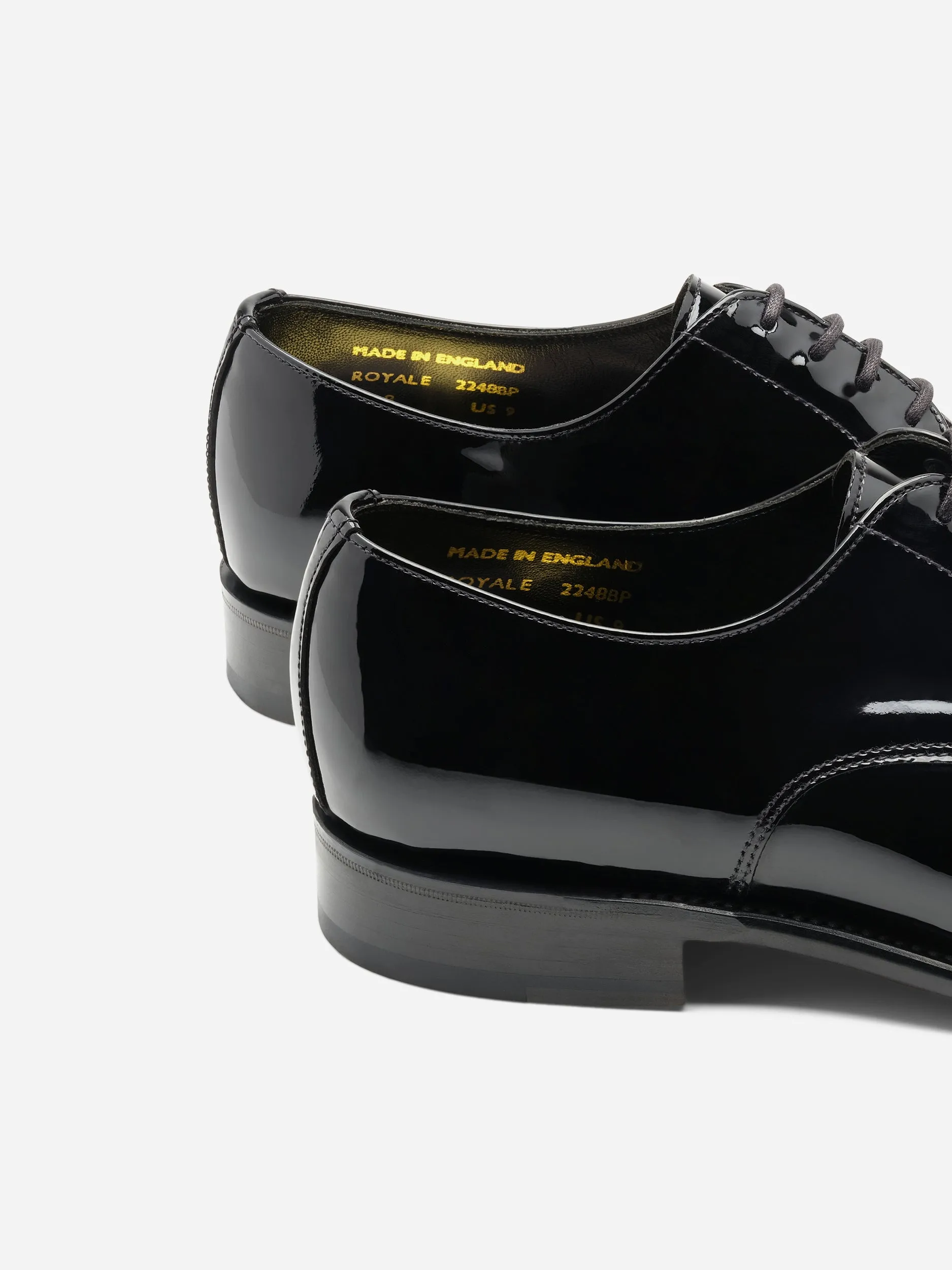Casuals Shoes That Look Like Feet Sanders Royale Black Patent Plain Gibson