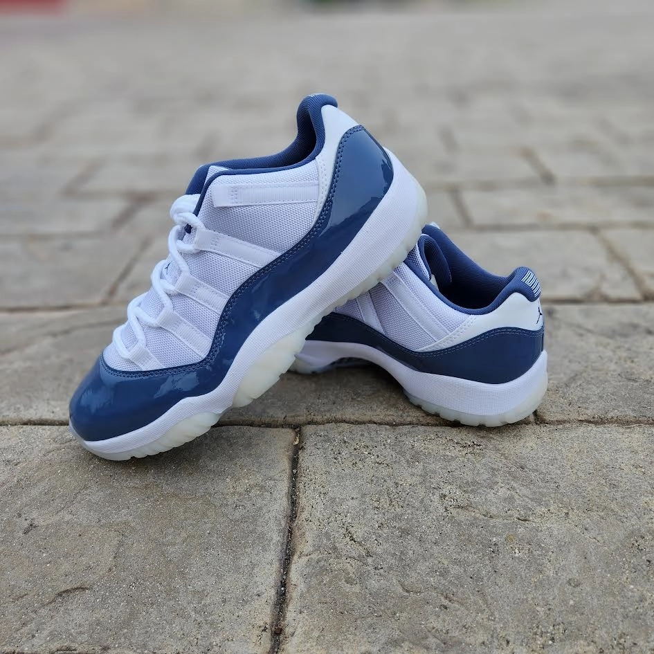 Ballet Sneakers Air Jordan 11 Retro Low "Diffused Blue"