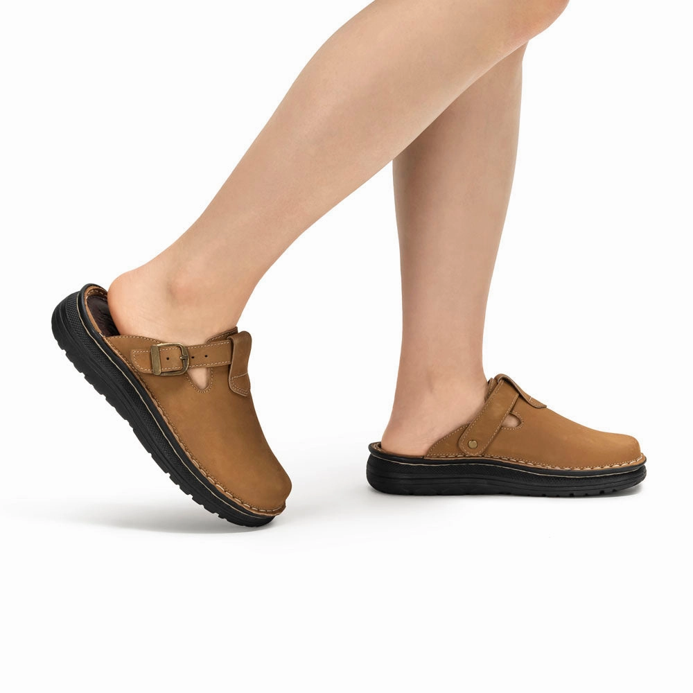 Sawyer - Leather Clog-Toe Sandal | Tan Nubuck Sandals For Arthritic Feet