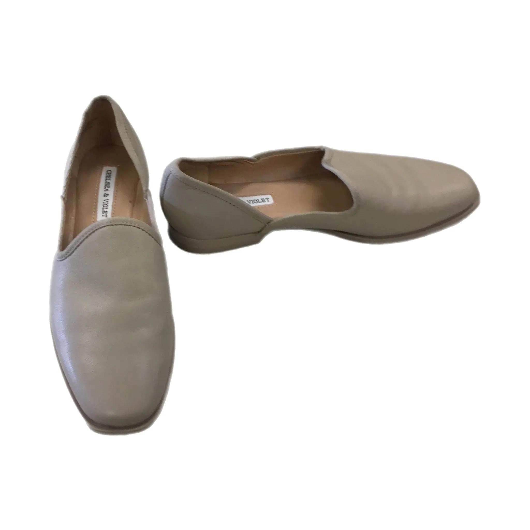 Flat Covered Shoes Shoes Flats By Chelsea And Violet In Tan, Size: 7.5