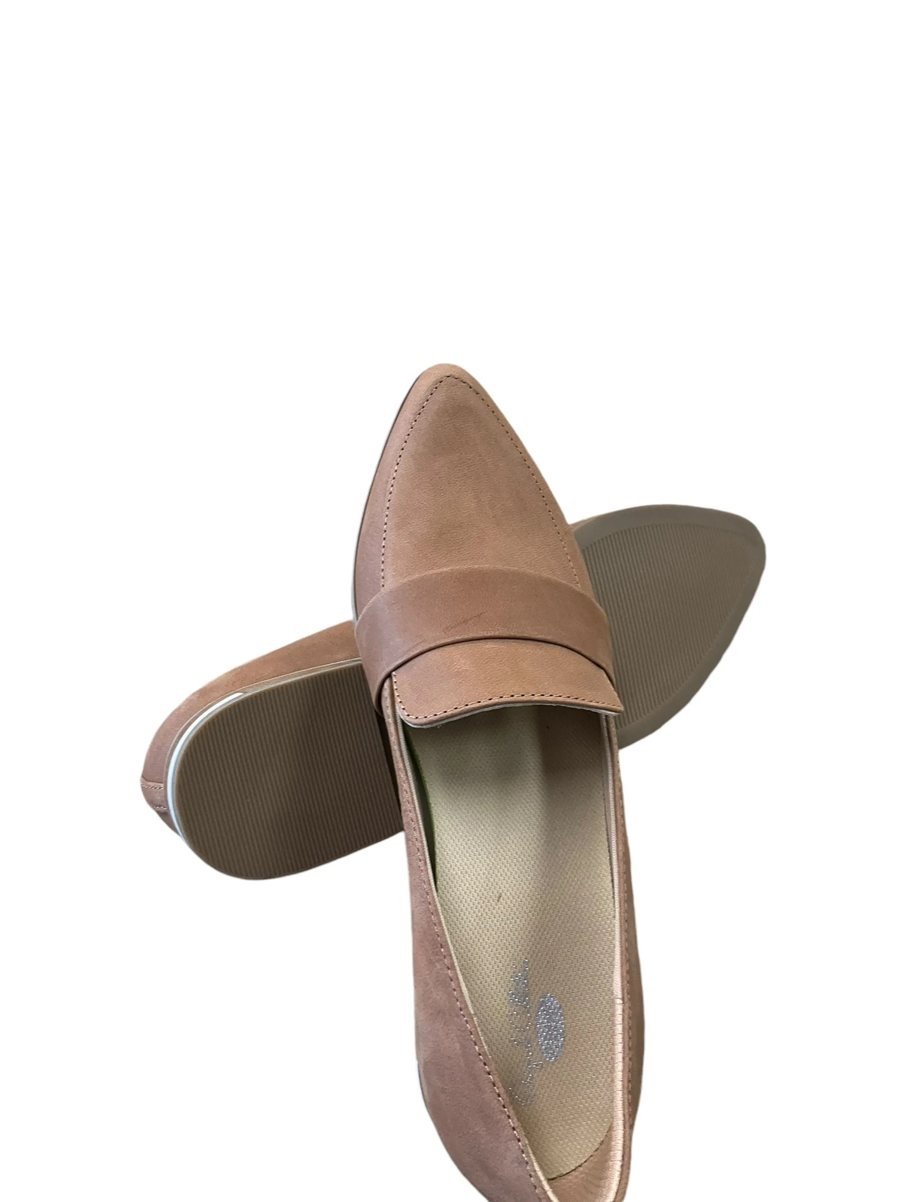 Flat Toe Kicking Shoe Shoes Flats By Dr Scholls In Tan, Size: 7.5