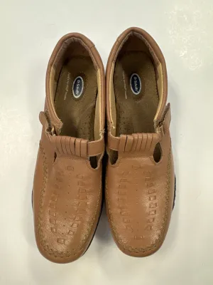 Naturalizer Flat Shoes Shoes Flats By Dr Scholls In Tan, Size: 8