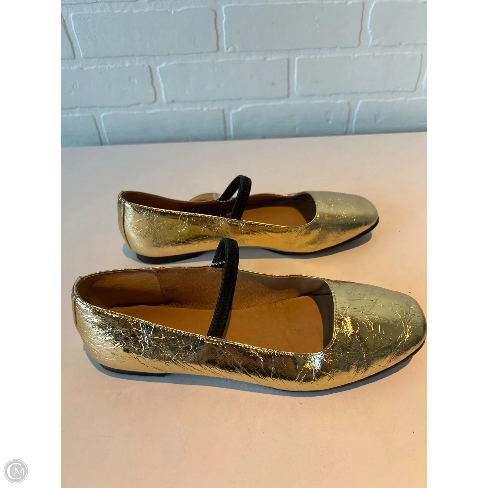 Casual Country Shoes Shoes Flats By Madewell In Gold, Size: 7