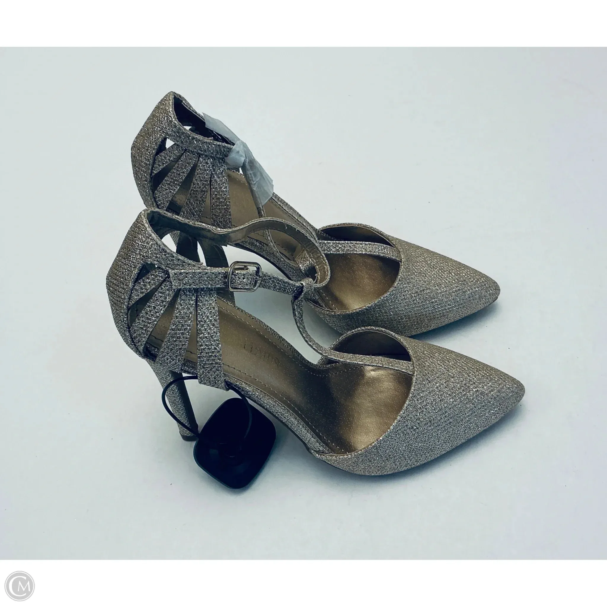 Affordable Casual Shoes Shoes Heels Stiletto By Dream Pairs In Gold, Size: 7