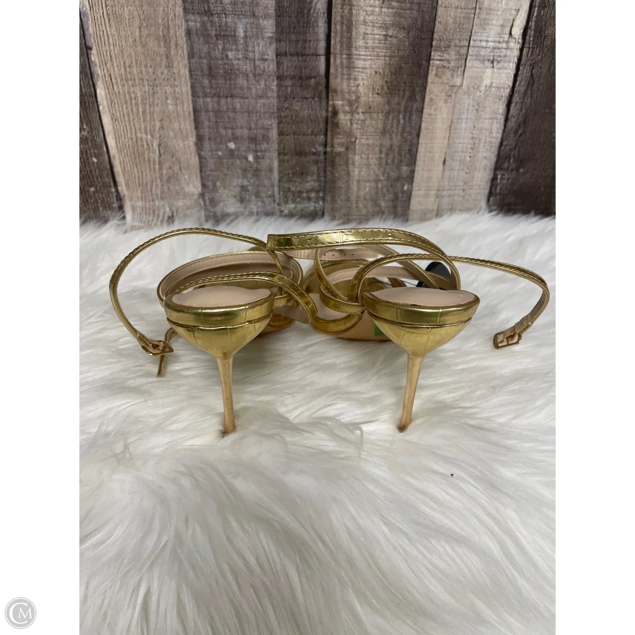 Best Arch Support Casual Shoes Shoes Heels Stiletto By Pretty Little Thing In Gold, Size: 5