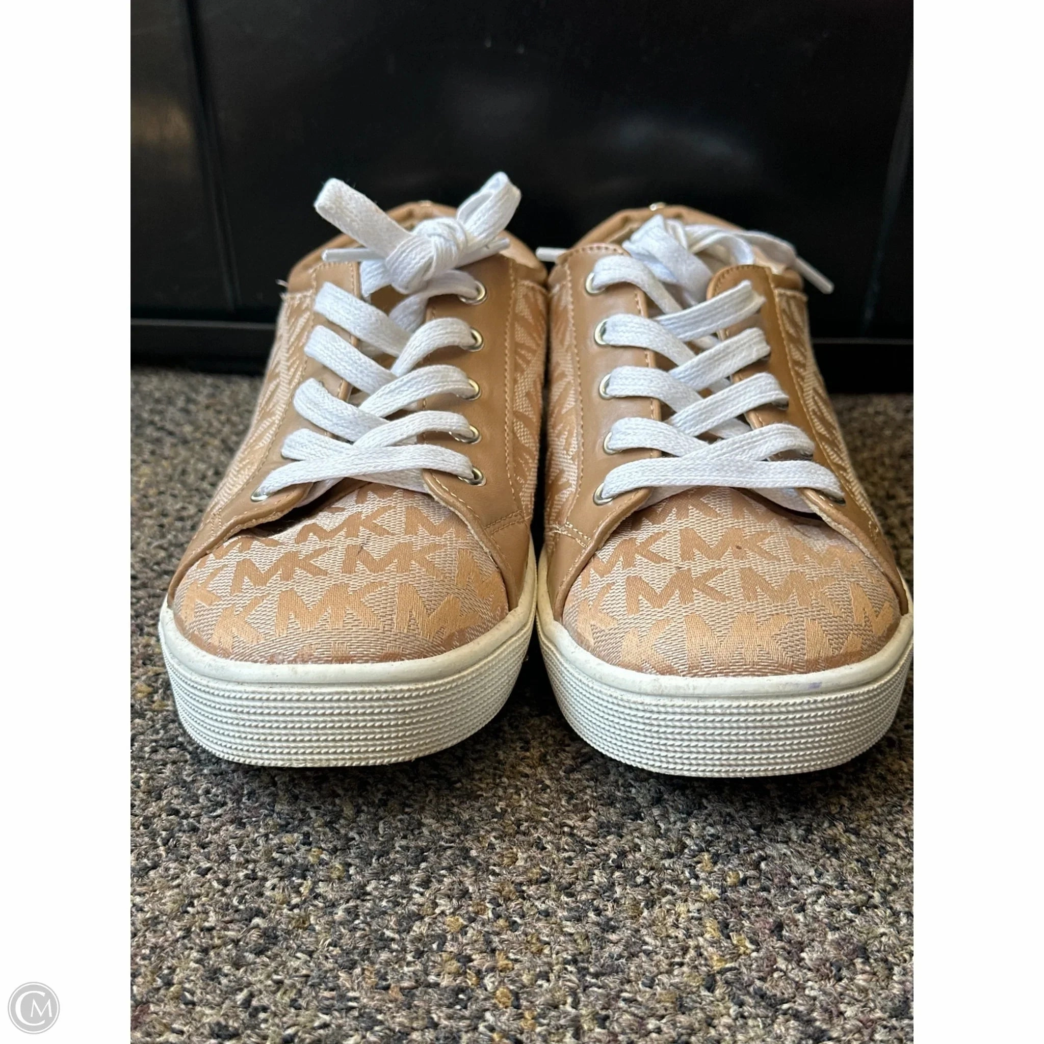 Shoes Designer By Michael Kors In Gold, Size: 5 Campus Shoes Casual