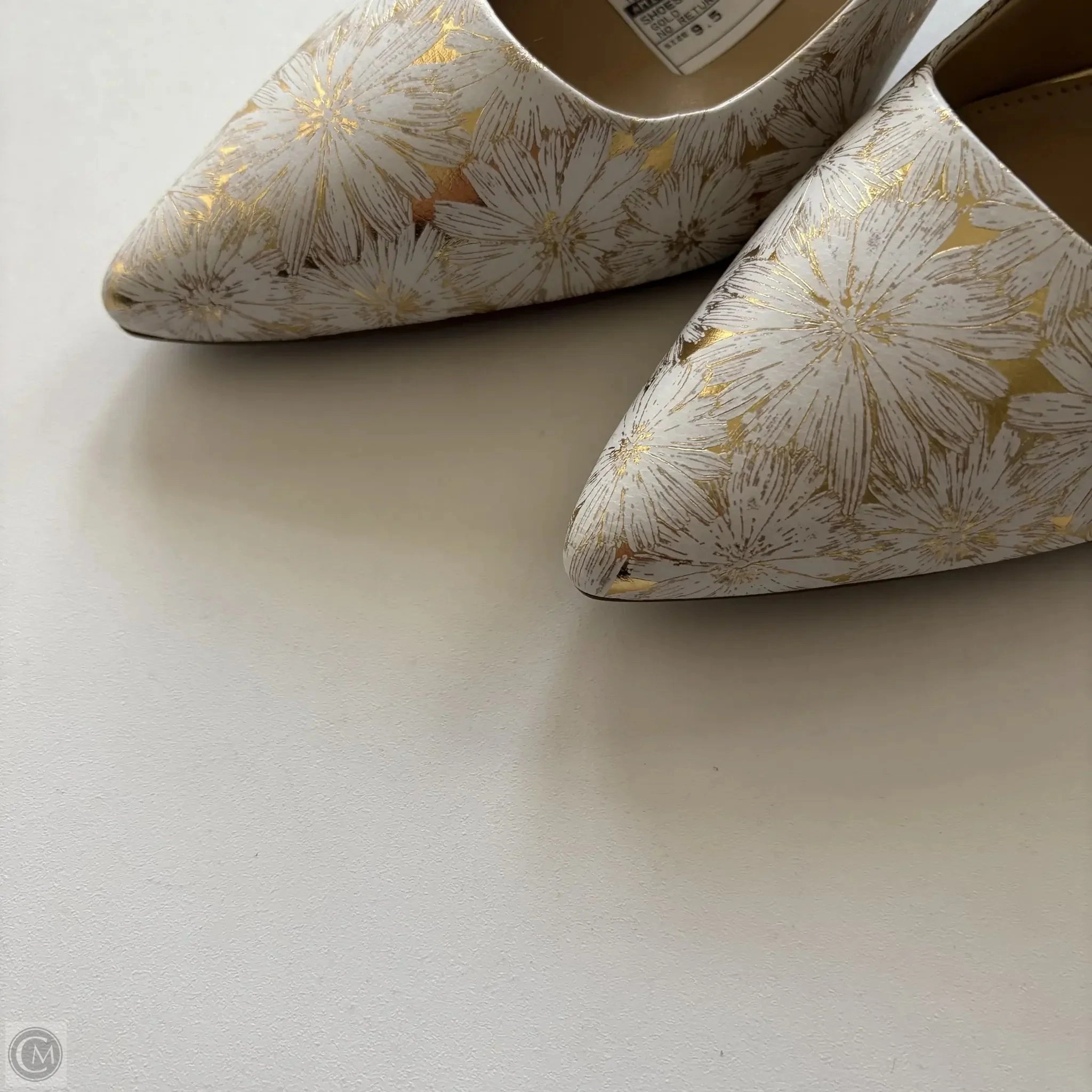 Casual Best Winter Shoes Shoes Designer By Michael Kors In Gold, Size: 9.5