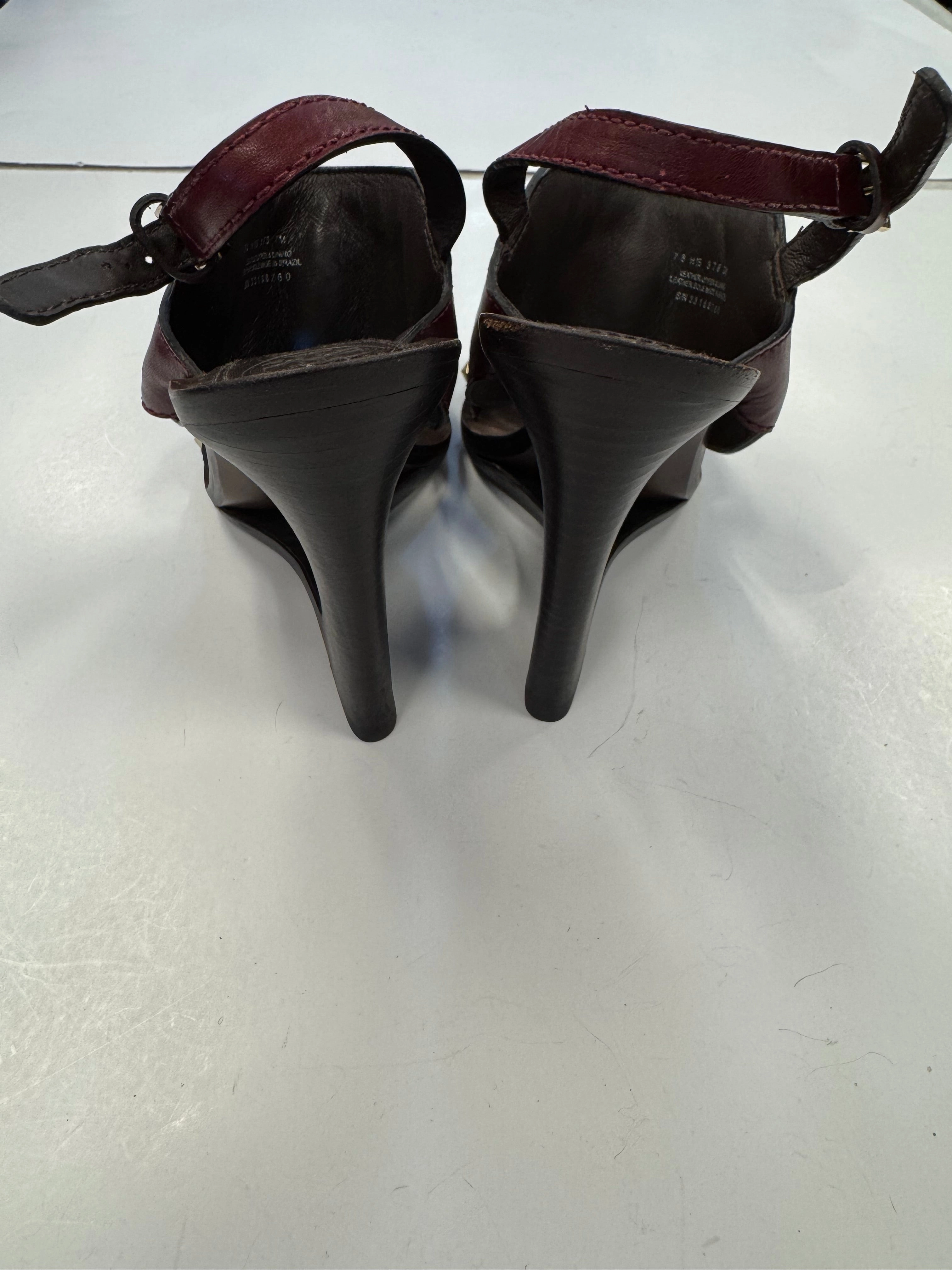 Shoes Designer By Tory Burch In Gold & Red, Size: 7 Casual Work Shoe