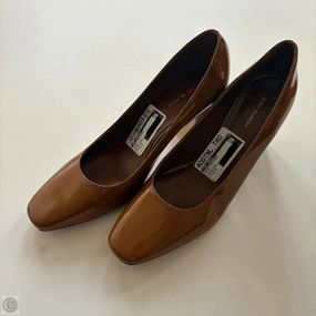 Shoes Designer By Tory Burch In Gold, Size: 9.5 Casual Dance Shoes