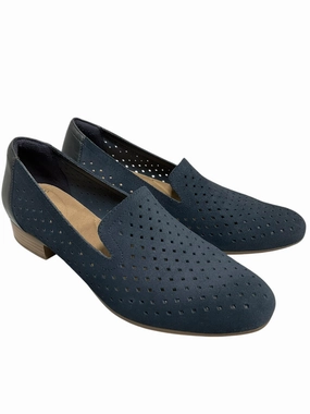 Flat Shoes With A Bow Shoes Flats By Clarks In Blue, Size: 6.5