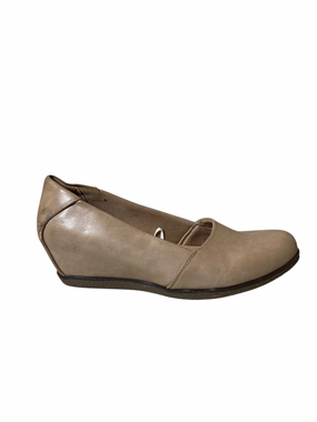 Flat Mules Shoes Outfit Shoes Flats By Kim Rogers In Beige, Size: 8.5