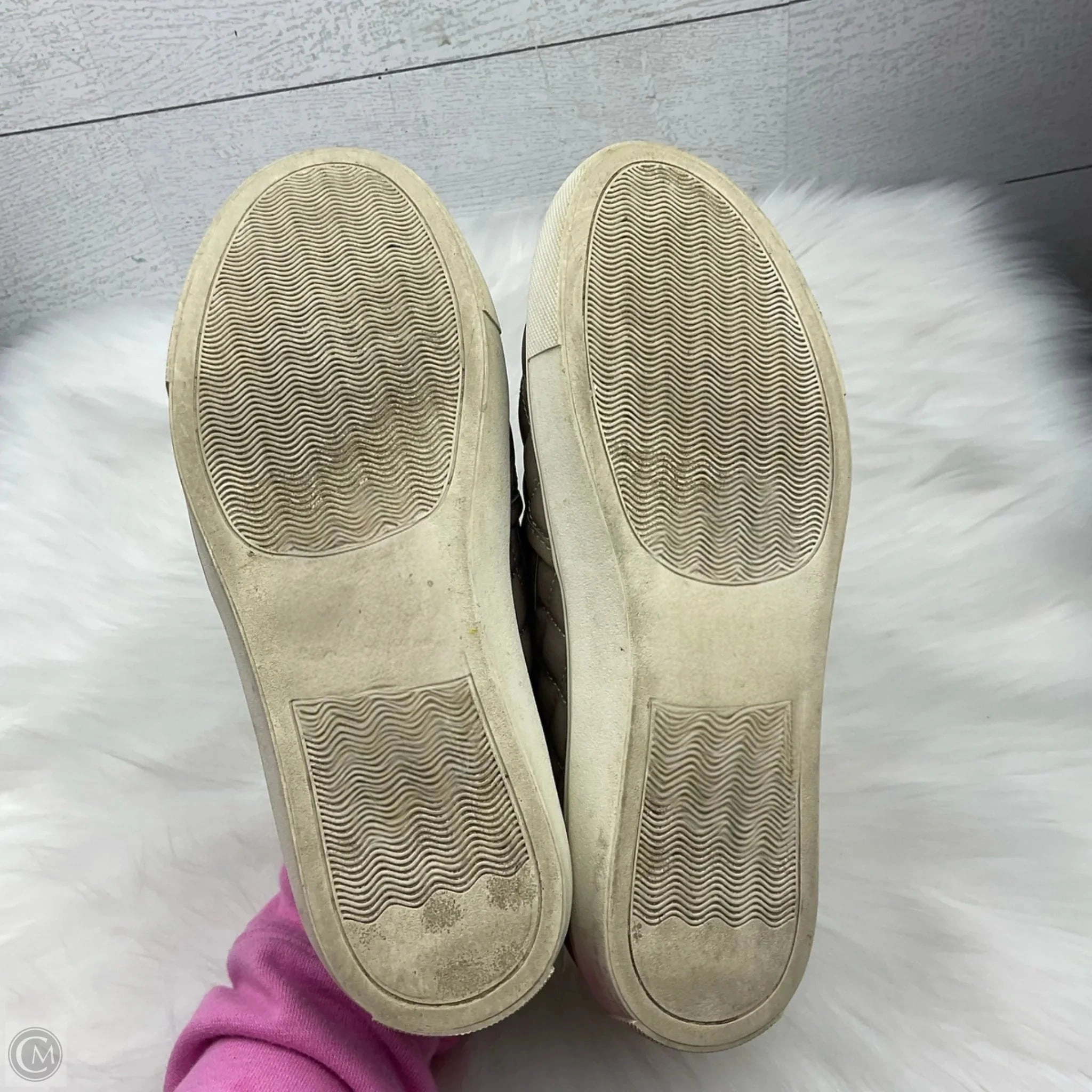 Shoes Flats By Steve Madden In Cream, Size: 8.5 Closed Flat Shoes