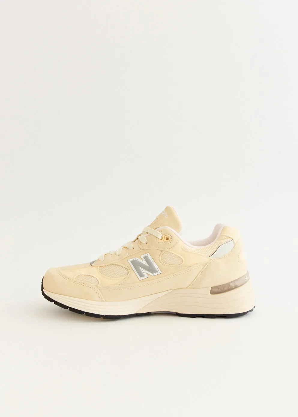 MADE in USA 992 'Calcium' Sneakers Pink Protection Pack New Balance