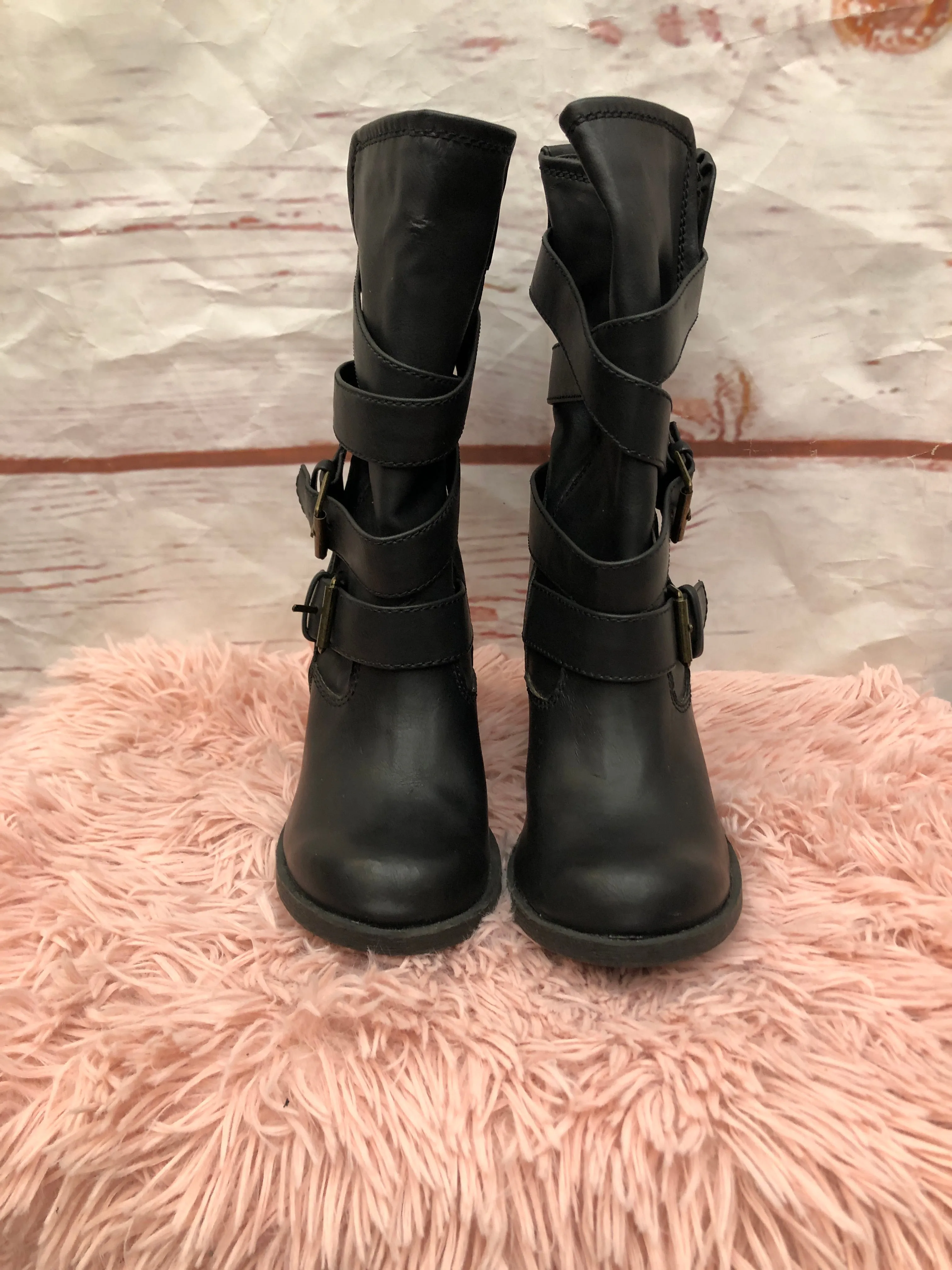Casual Boots For Sale Boots Ankle Heels By Arizona  Size: 6.5