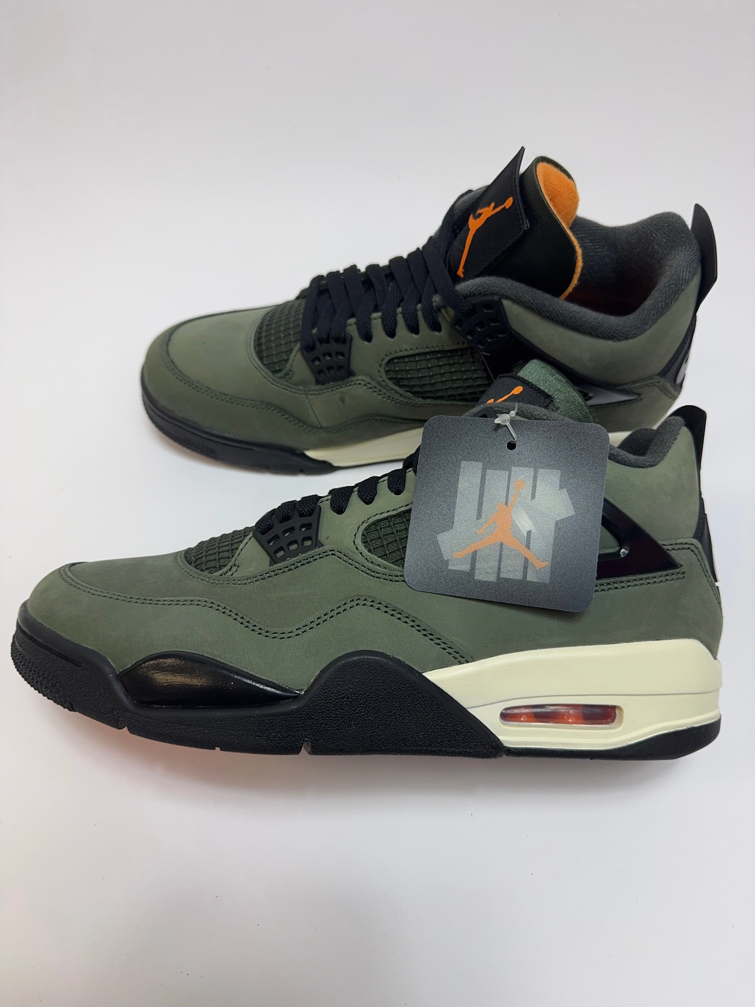 Jordan 4 Retro OG SP "Undefeated" (2025) Sport Low Suede Sneakers