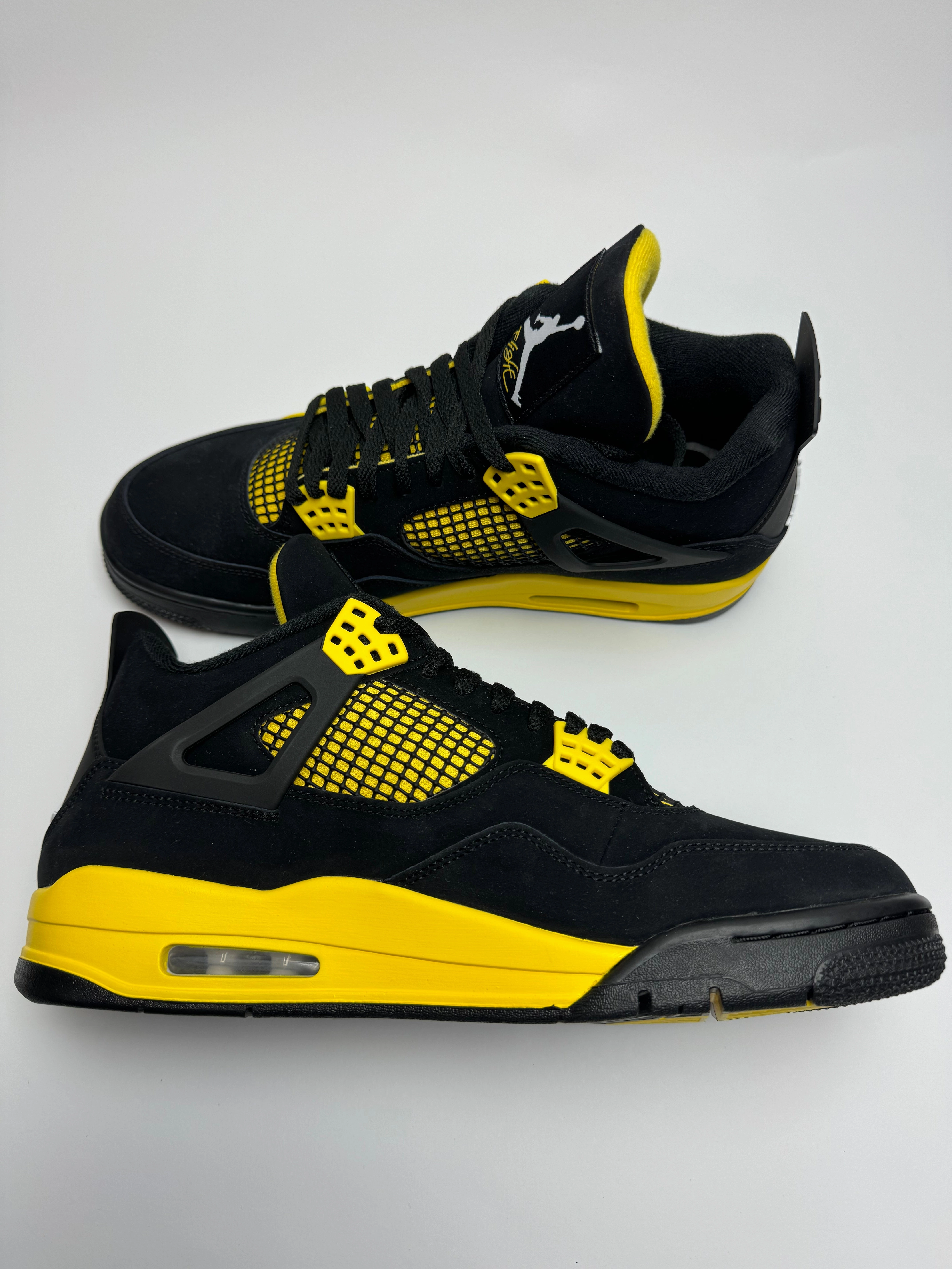 Future Rider Sneakers Air Jordan 4 "Thunder"
