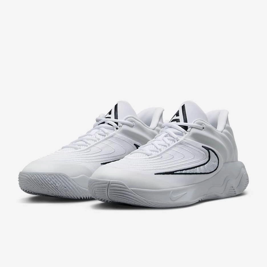 Nike Men's Giannis Immortality 4 Shoes - White / Pure Platinum / Black Nike Shoes With Wide Toe Box