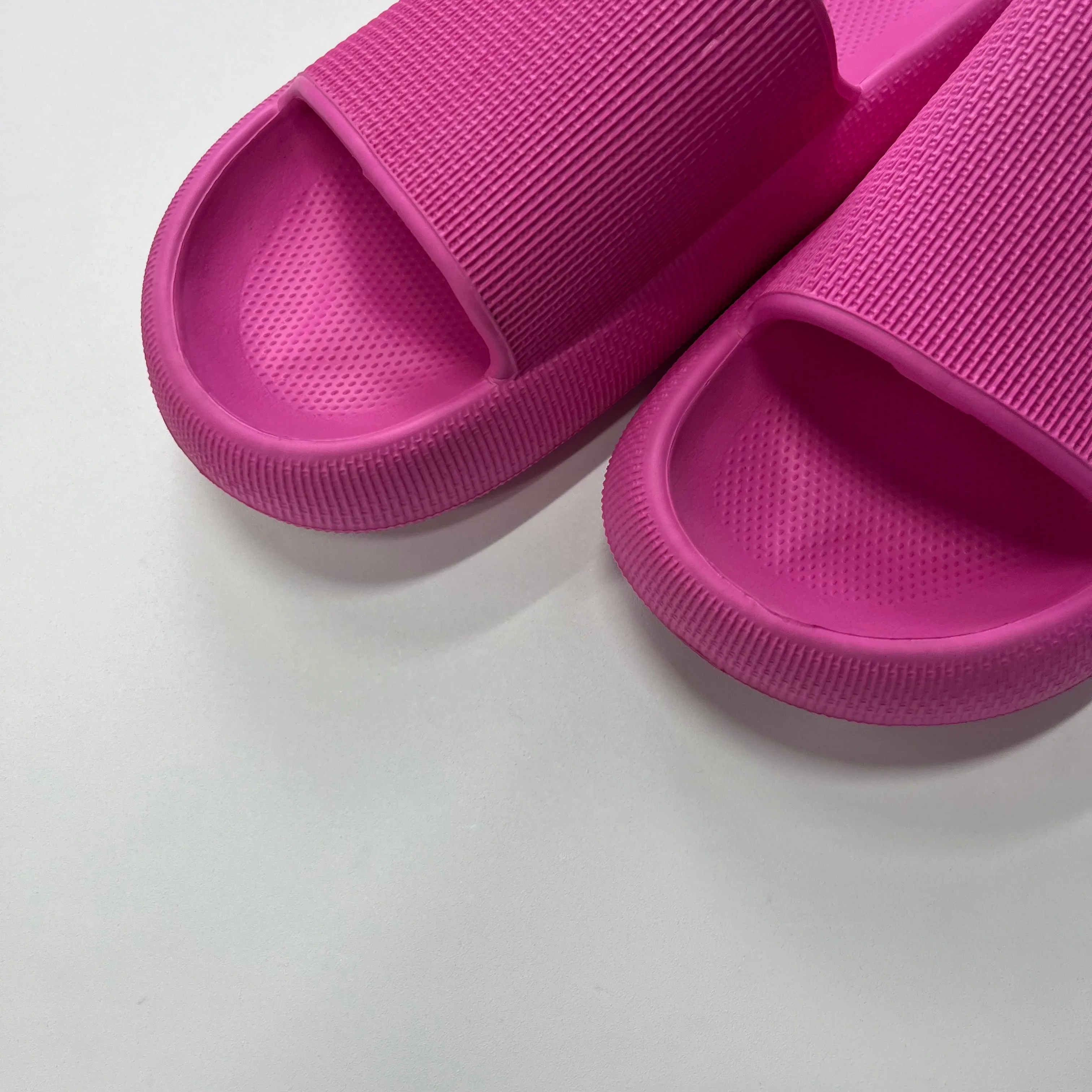 Casual Shoes High Tops Shoes Flats Mule And Slide By Cushionaire  Size: 9