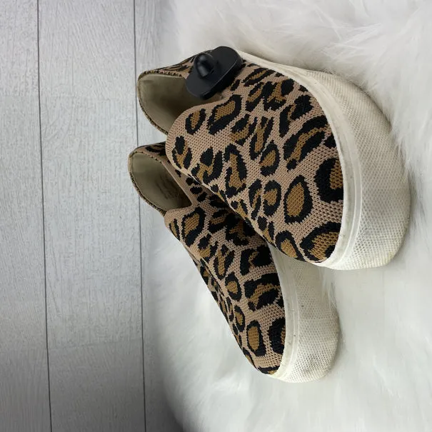 Best Marathon Shoes For Flat Feet Shoes Flats By Steve Madden In Animal Print, Size: 7.5