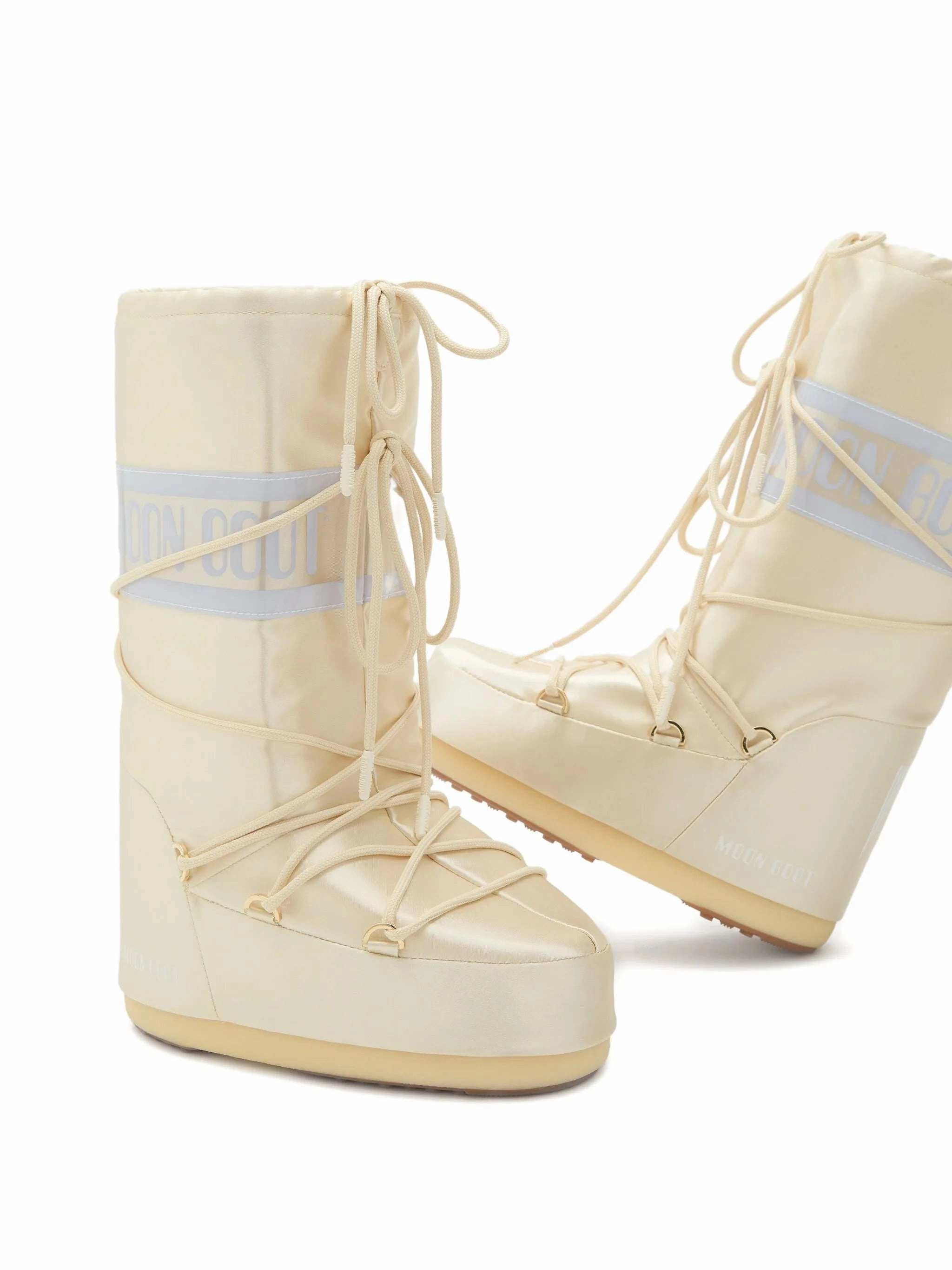 Business Casual Athletic Shoes Icon padded lace-up boots