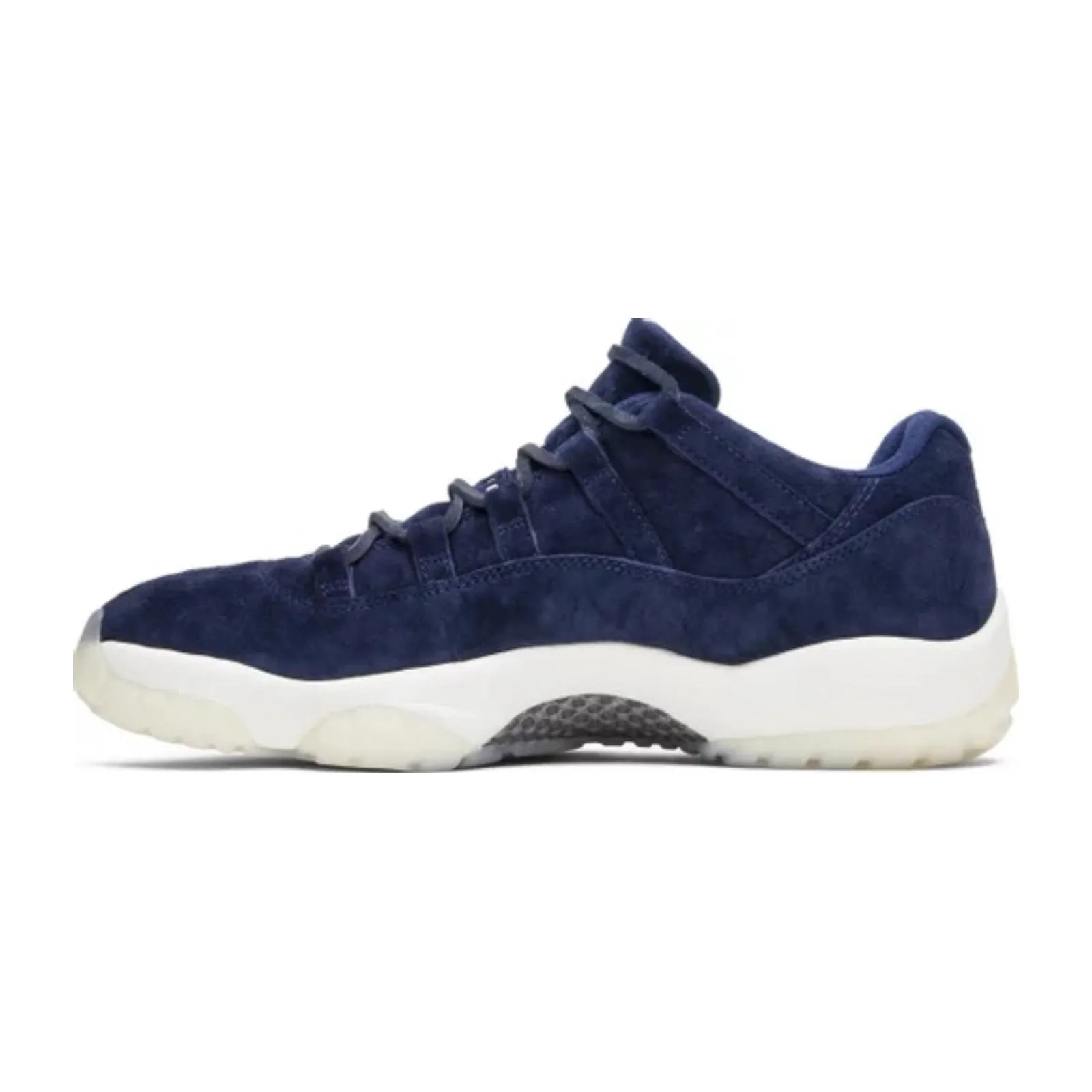 Wide Basketball Sneakers Air Jordan 11 Low, RE2PECT