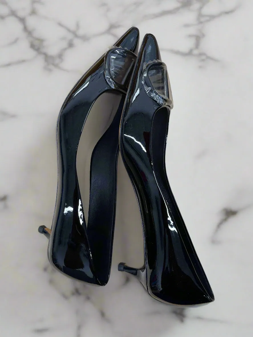 2025 Casual Shoe Trends Womens Valentino Dress Shoes, Size 37