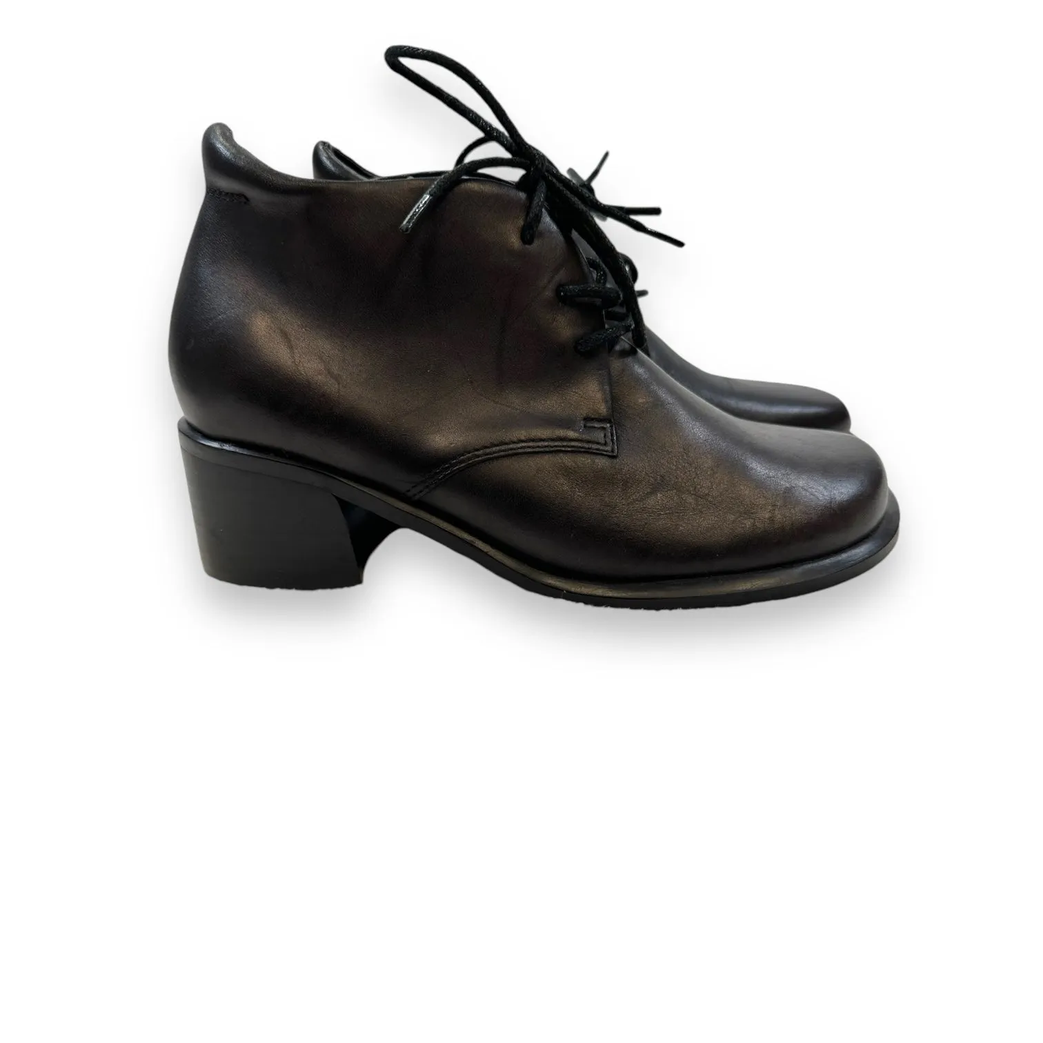 Boots Tech 7 Boots Ankle Flats By Danelle In Black, Size: 6